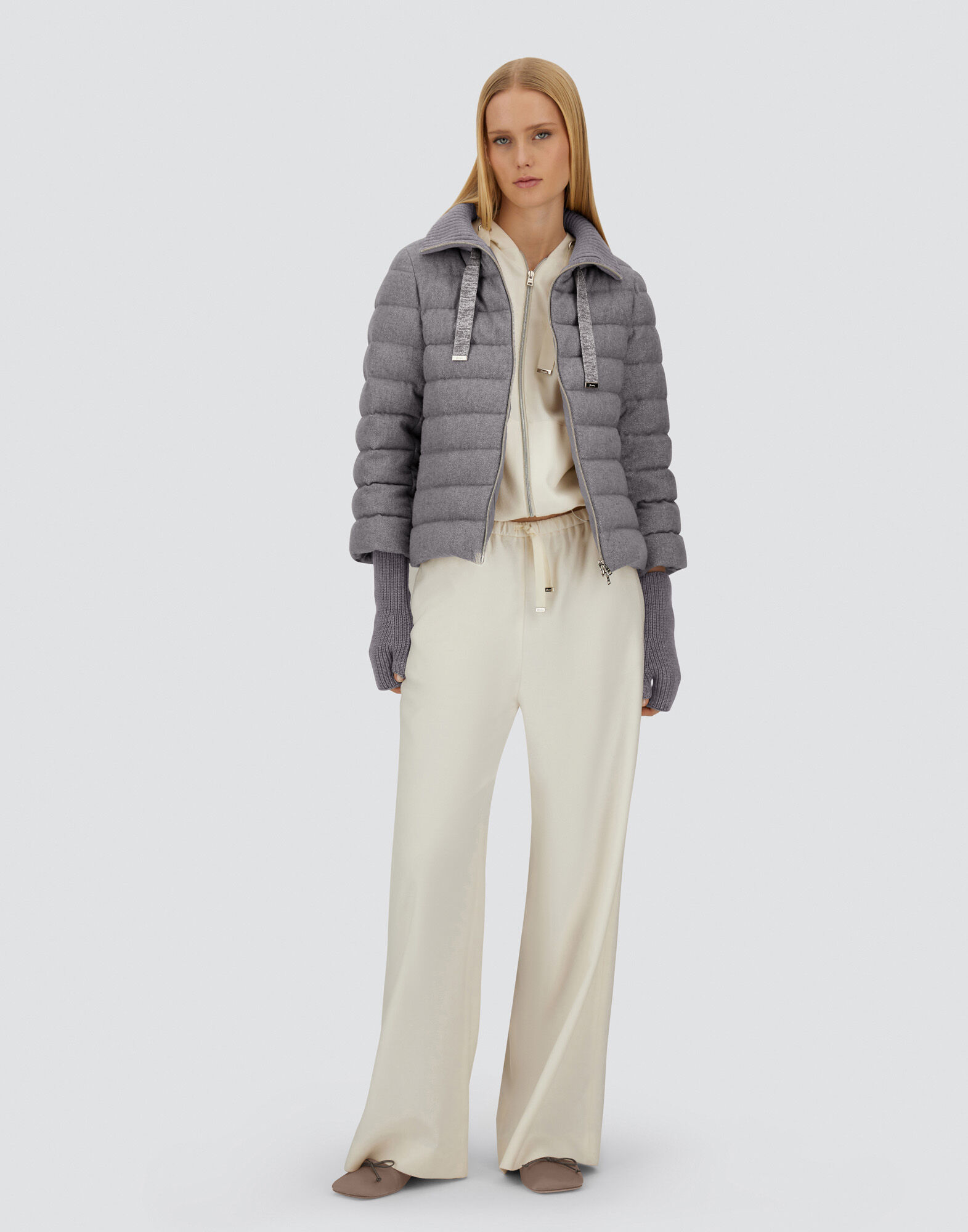 RESORT CAPE IN LUCENT CASHMERE WOOL