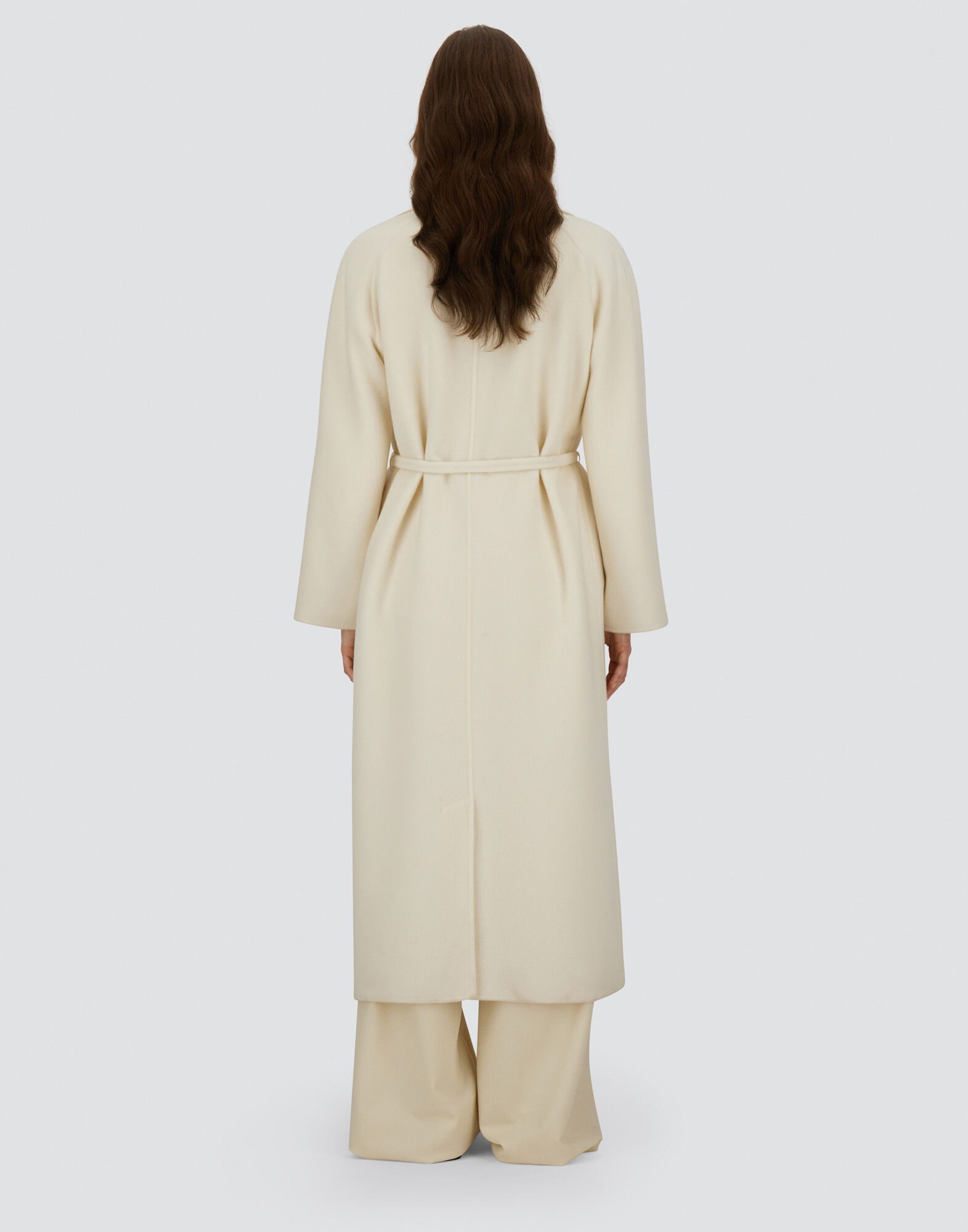 BELTED COAT IN NEW MODERN WOOL