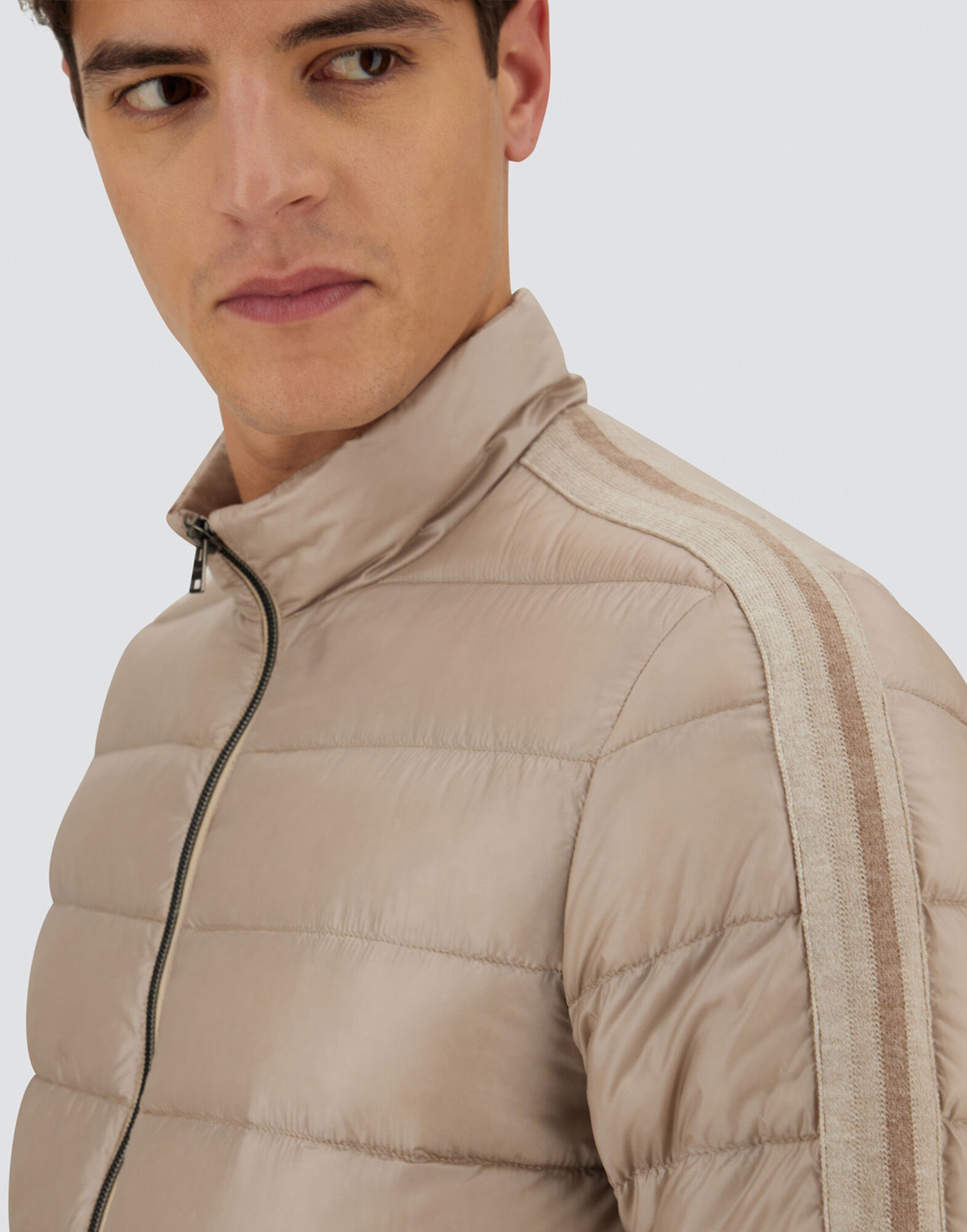 RESORT JACKET IN NYLON ULTRALIGHT