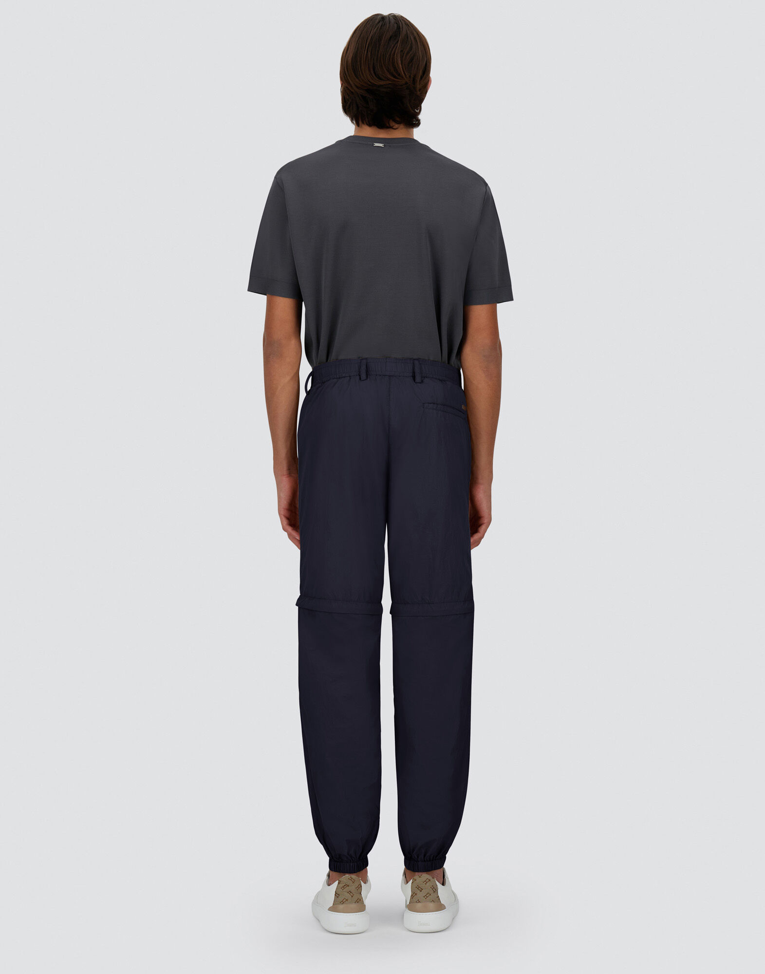 TROUSERS IN ULTRALIGHT CREASE