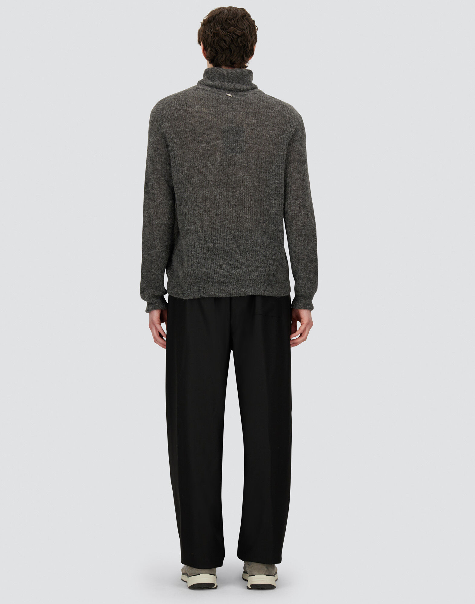 TROUSERS IN FLUID WOOL