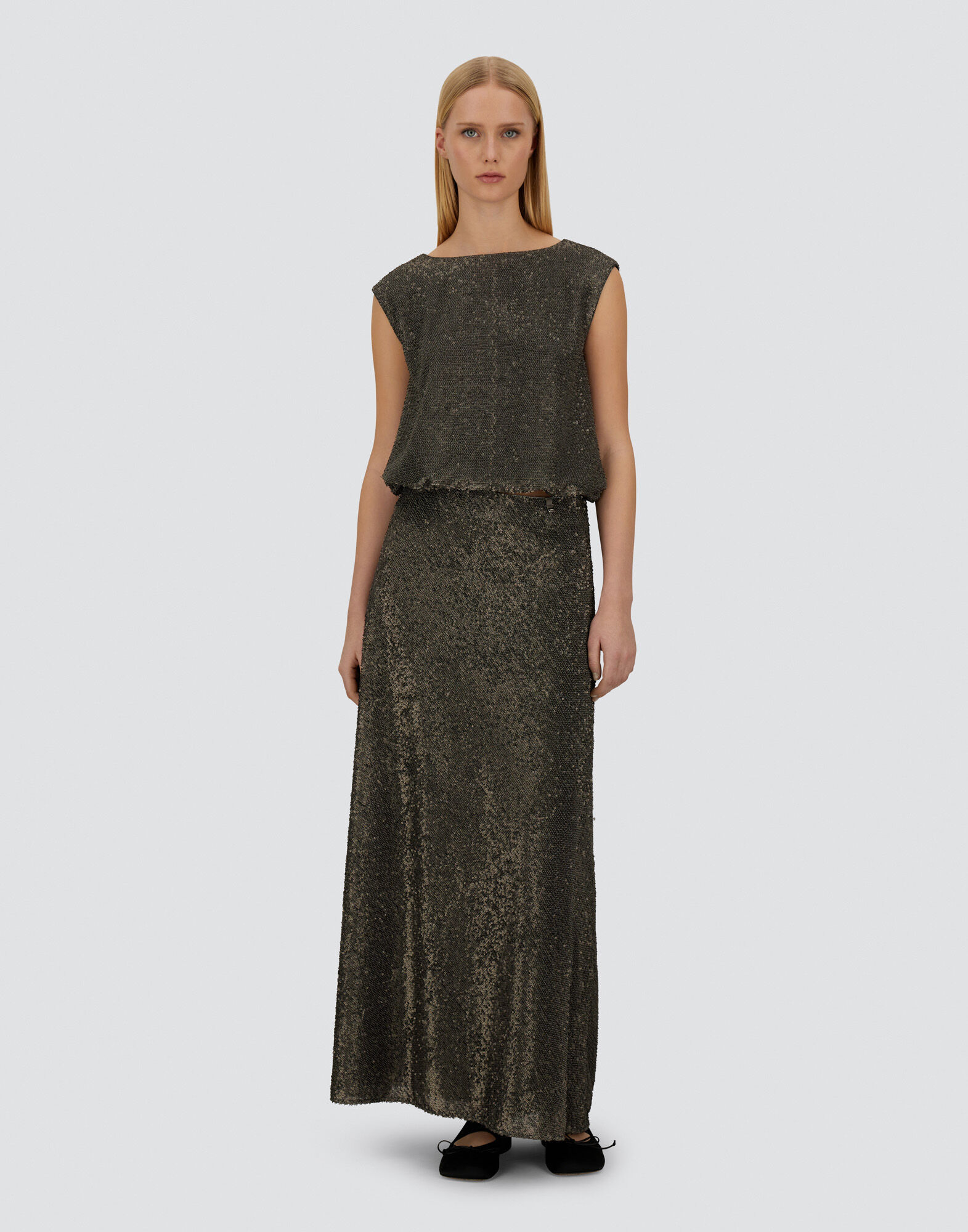 RESORT SKIRT IN MATT SEQUINS