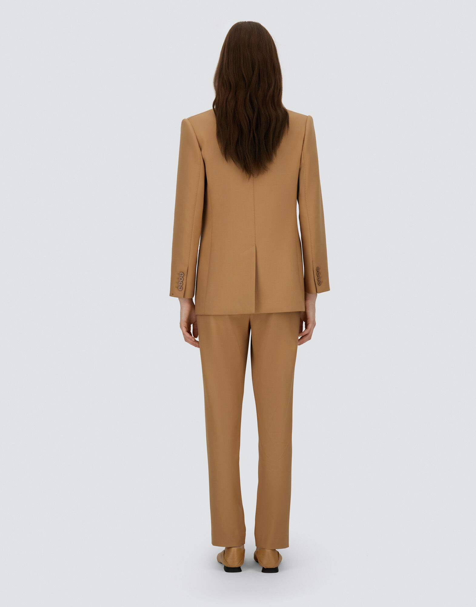 DOUBLE-BREASTED BLAZER IN FLUID WOOL