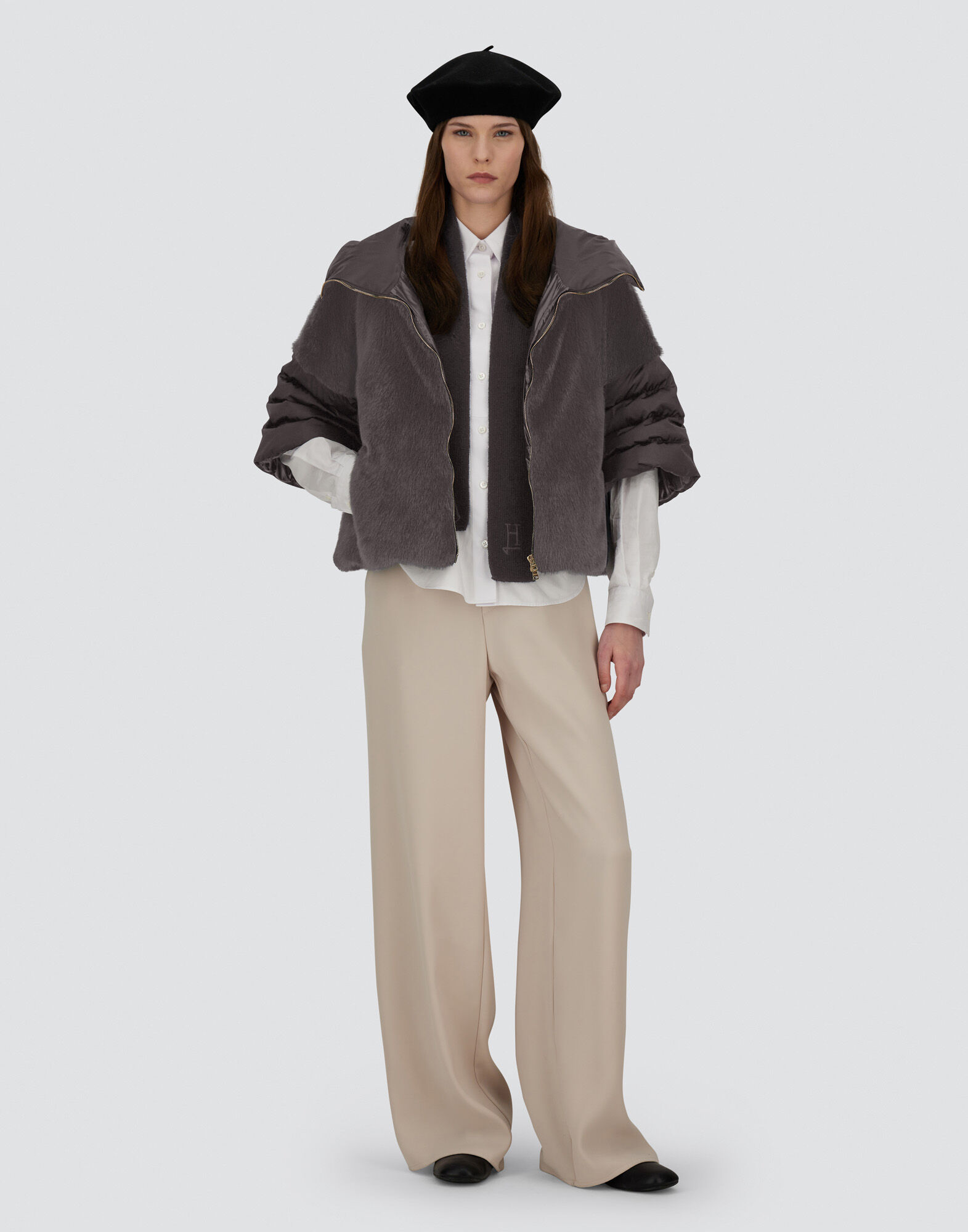 CAPE IN SATIN AND LADY ALTERNATIVE FUR