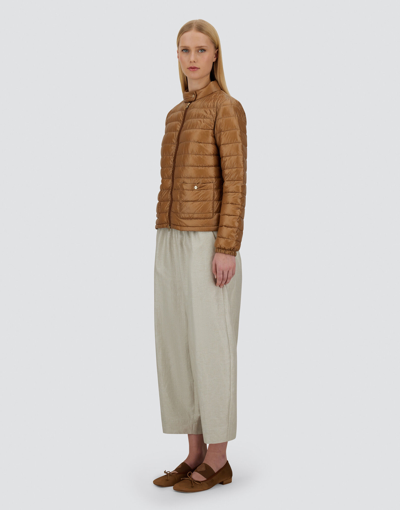 BOMBER JACKET IN NYLON ULTRALIGHT