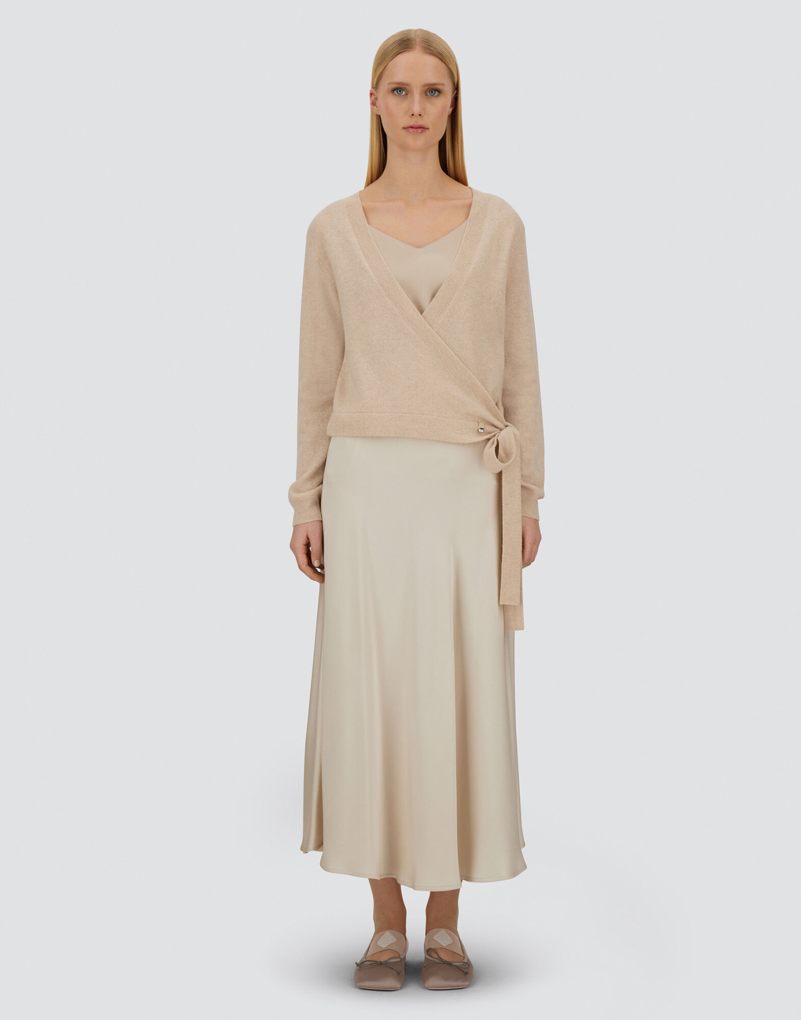 RESORT CARDIGAN IN LIGHT CASHMERE KNIT