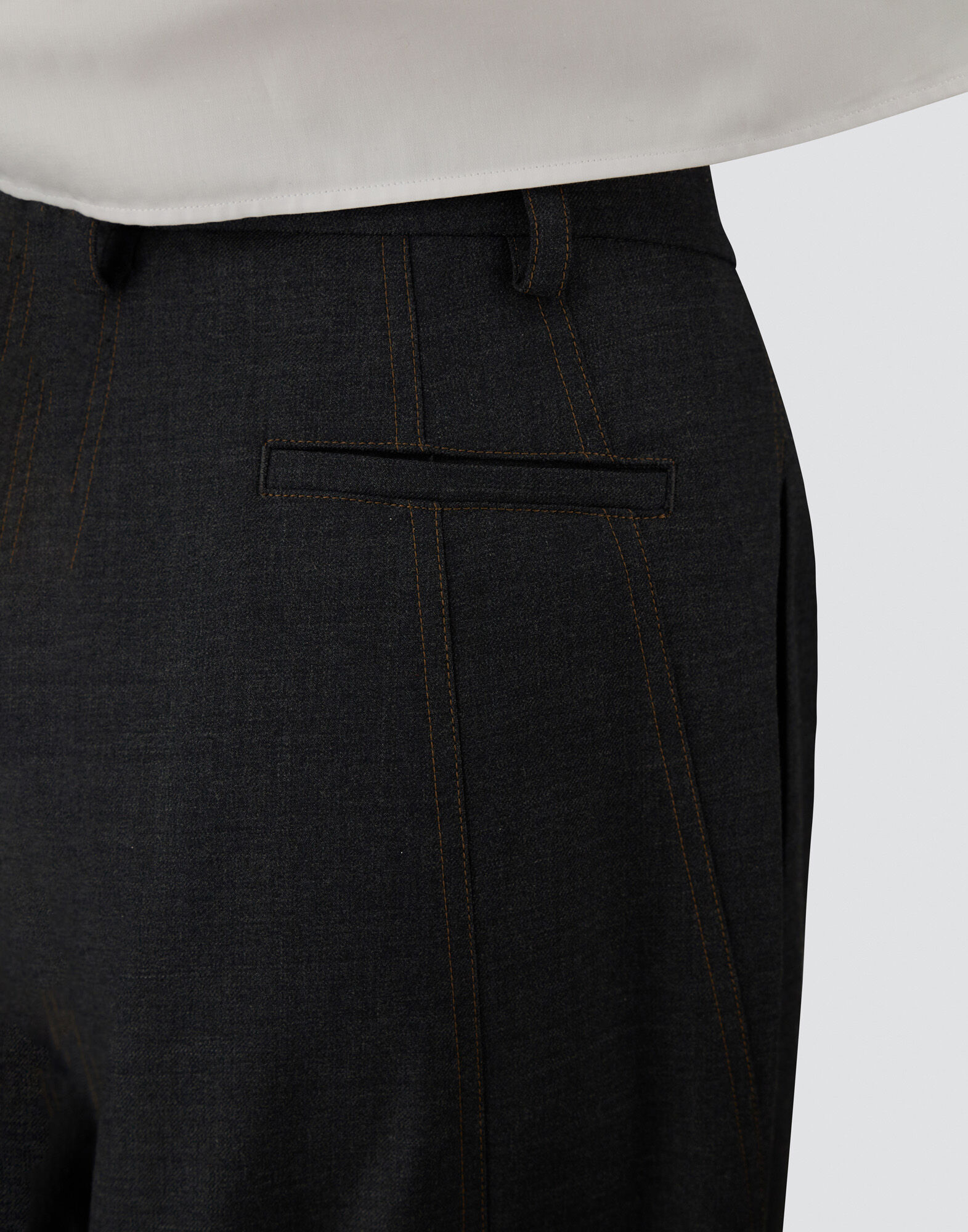 RELAXED TROUSERS IN FLUID WOOL
