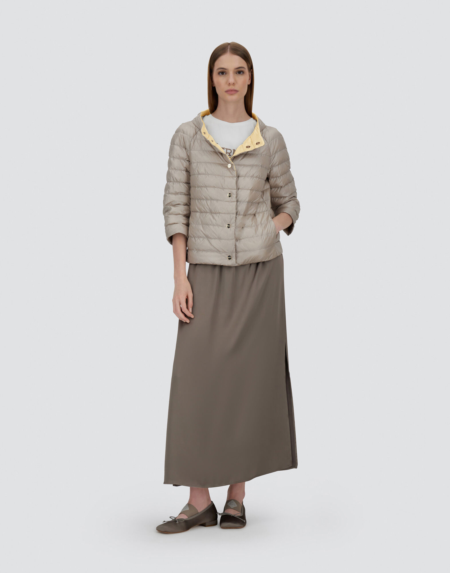 REVERSIBLE CAPE NYLON?ULTRALIGHT