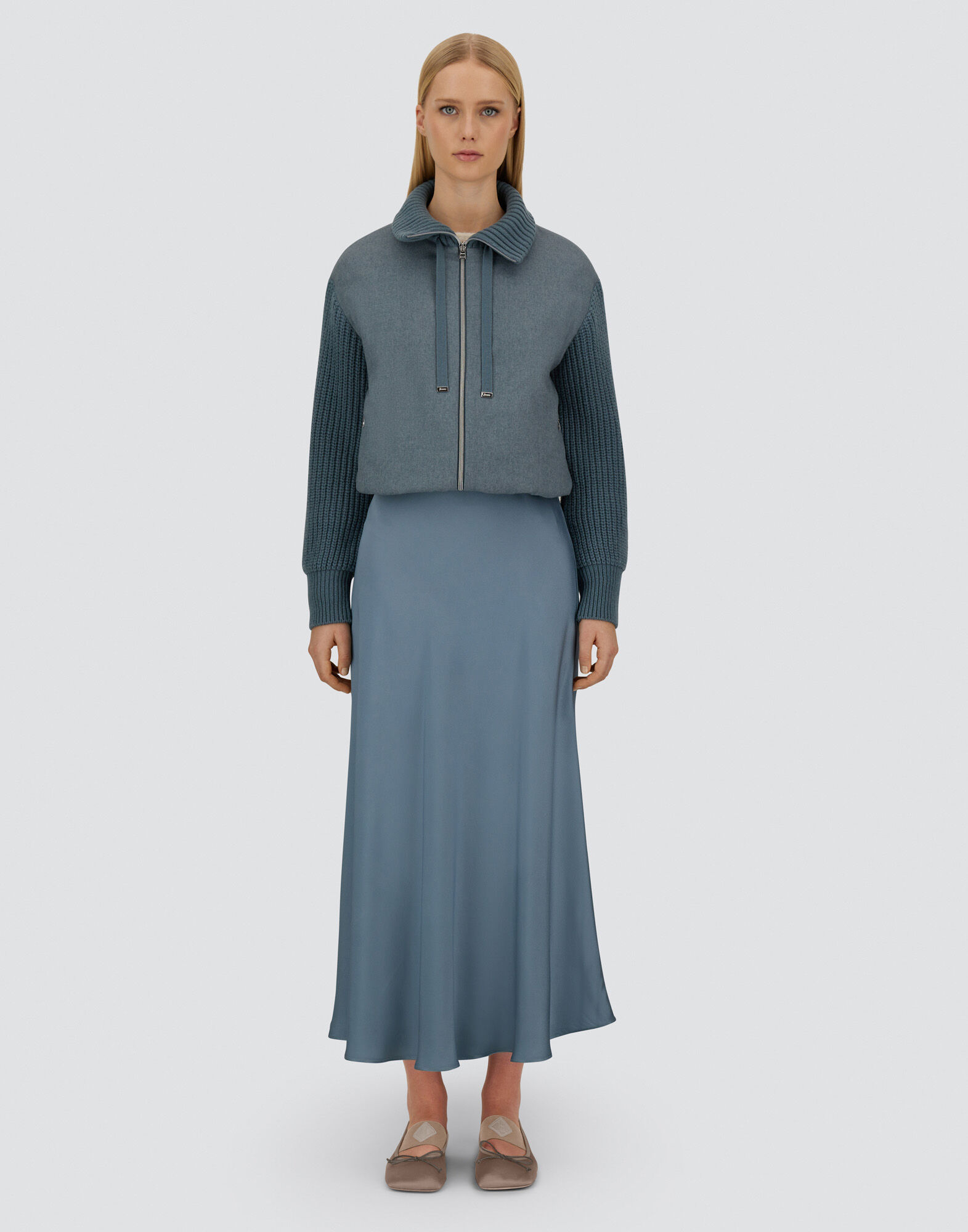RESORT SKIRT IN ENVERS SATIN