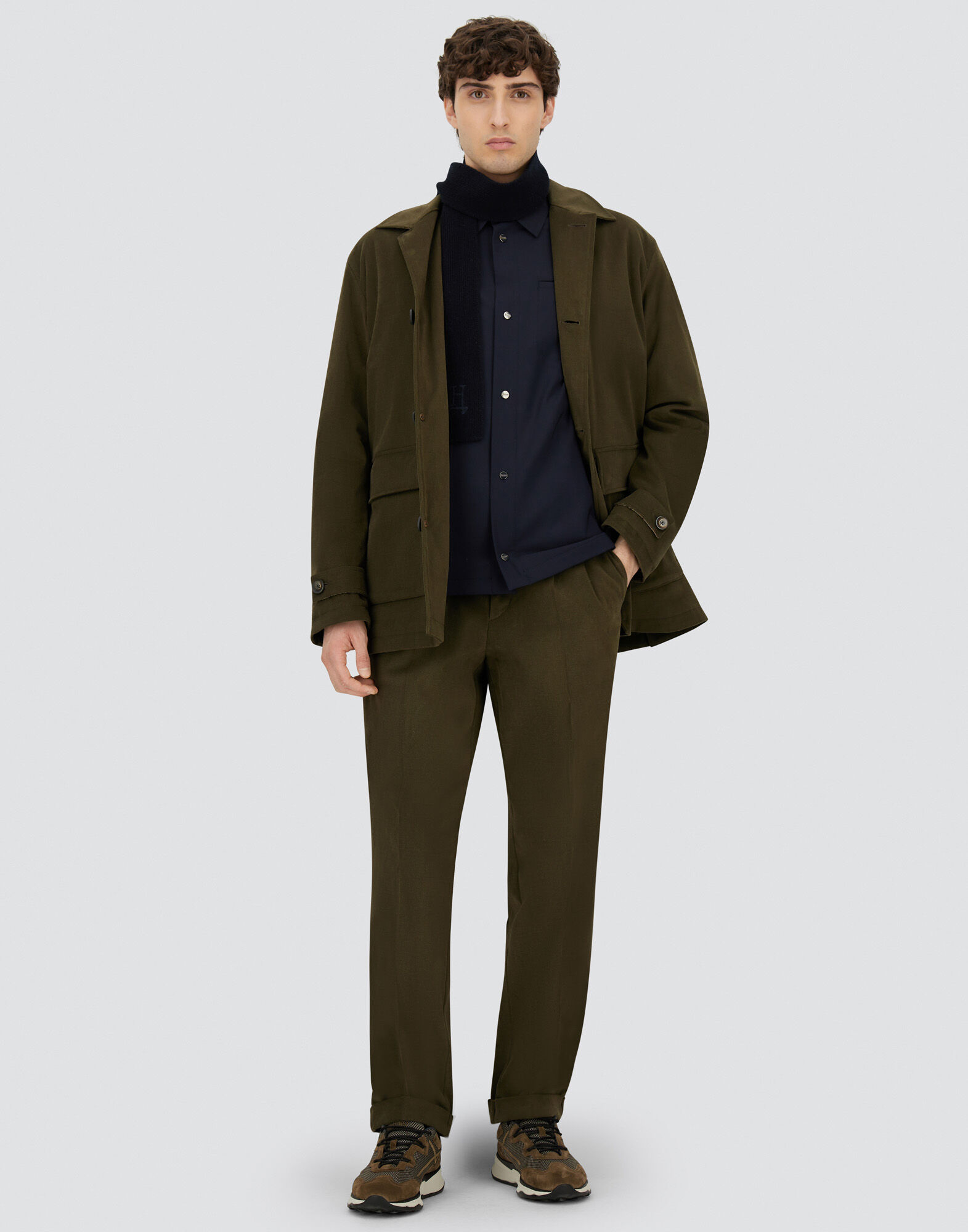 TROUSERS IN STRETCH COTTON VELVET