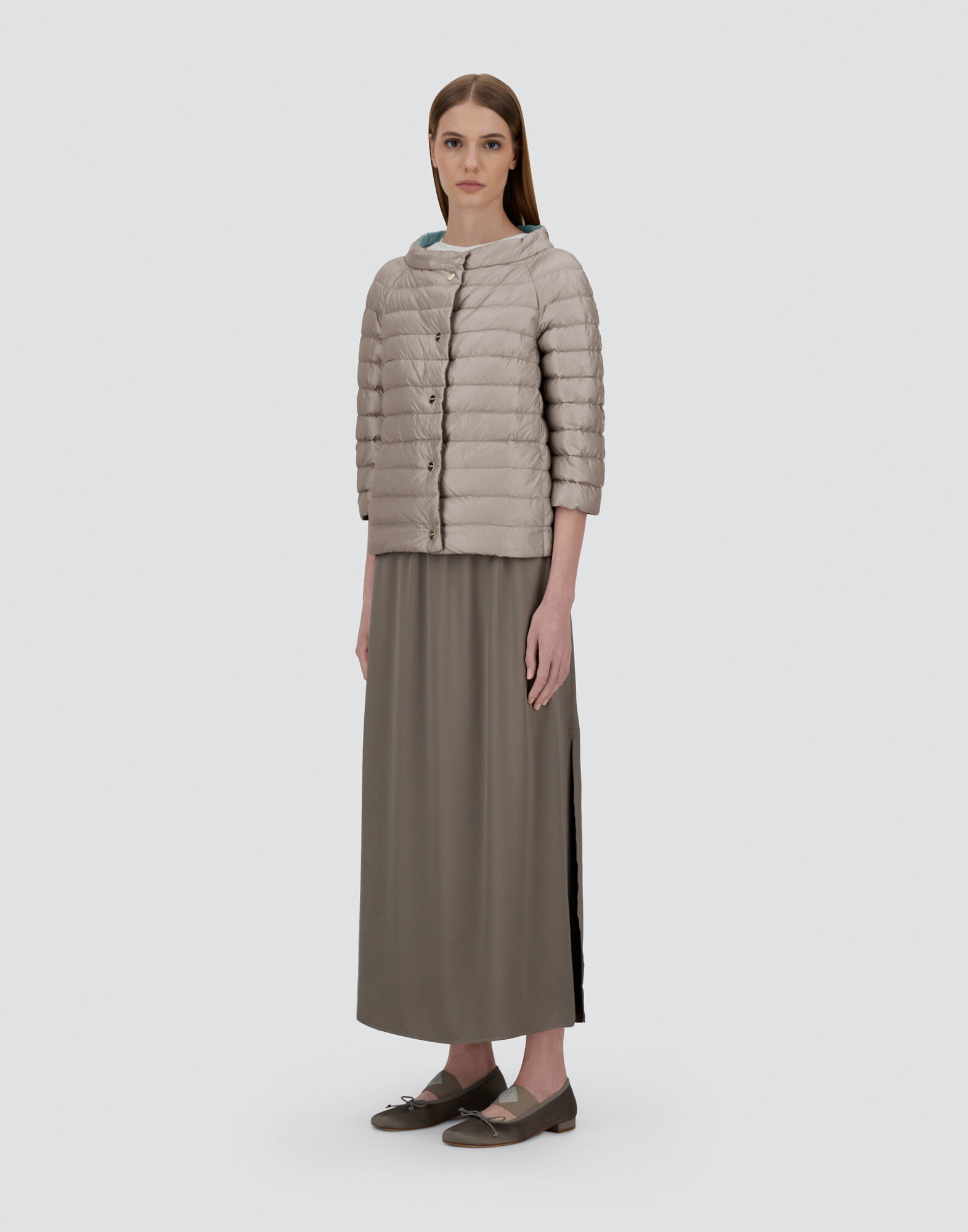 REVERSIBLE CAPE NYLON?ULTRALIGHT