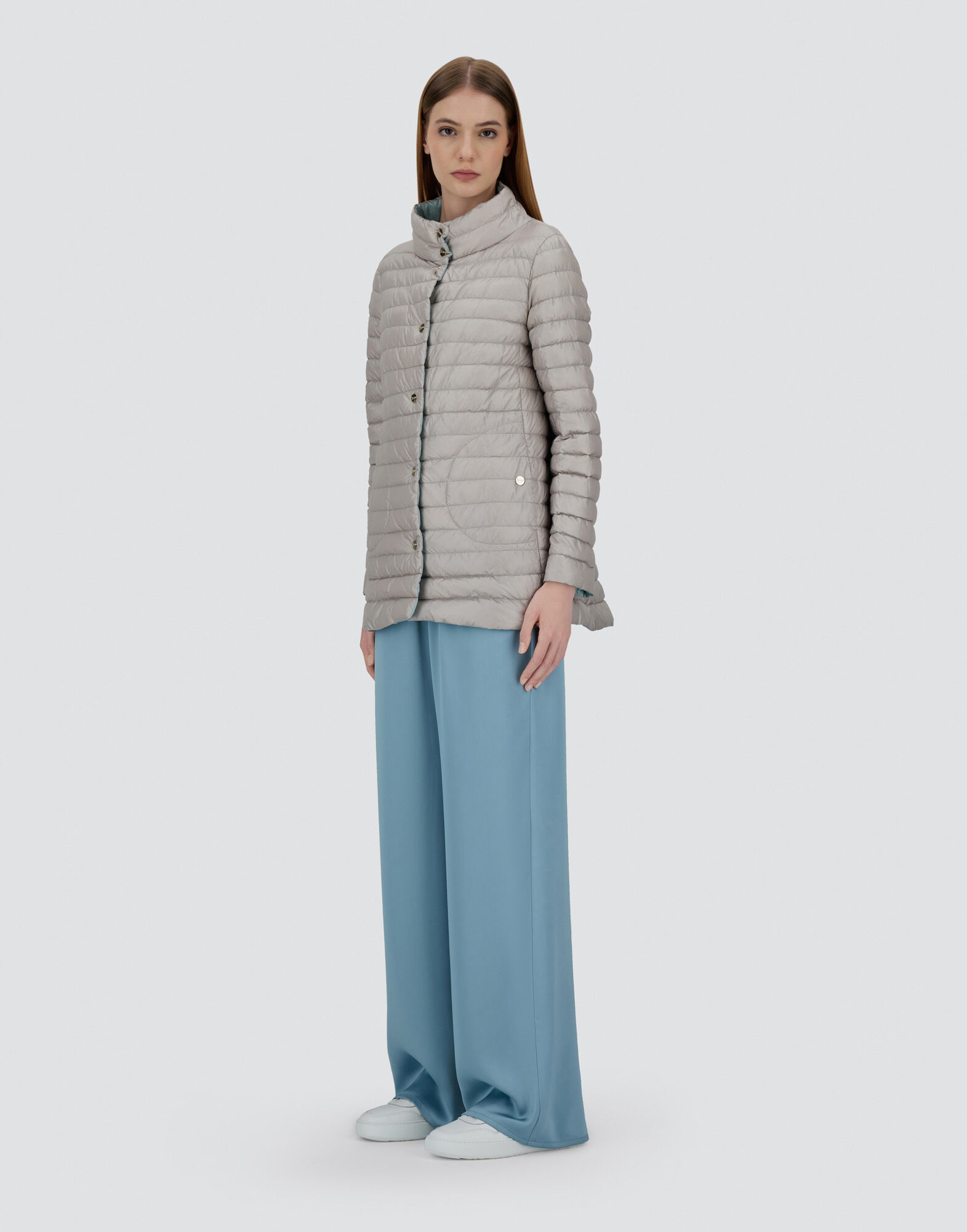 REVERSIBLE A-SHAPE JACKET IN NYLON ULTRALIGHT