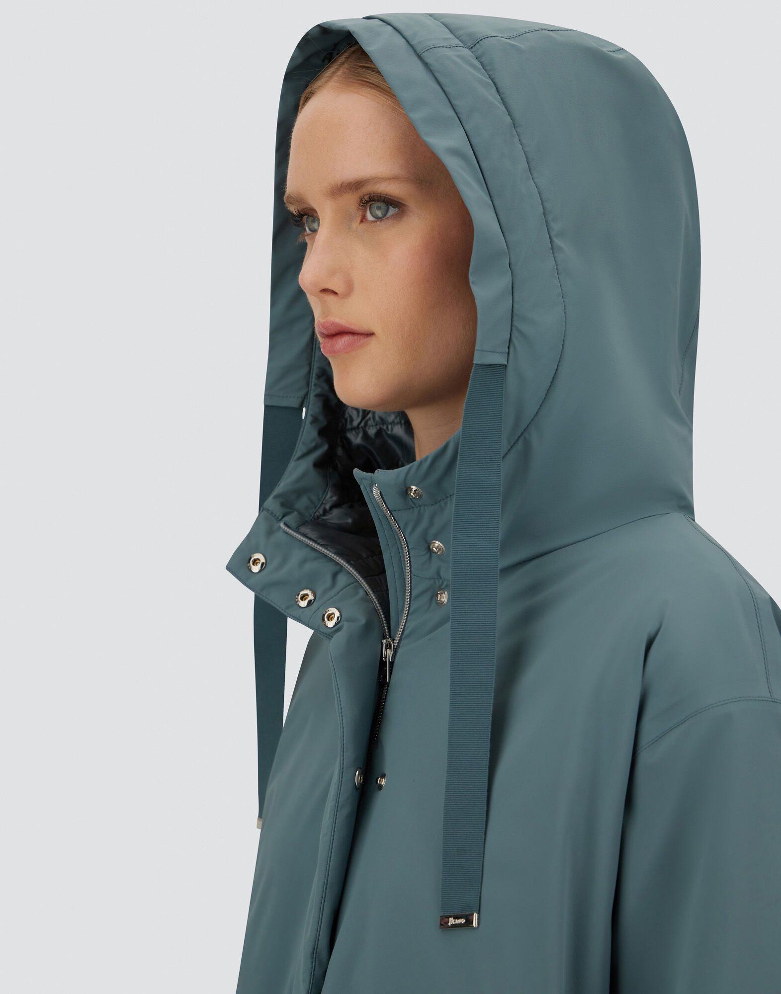 RESORT JACKET IN TRAVEL NYLON PONENTE