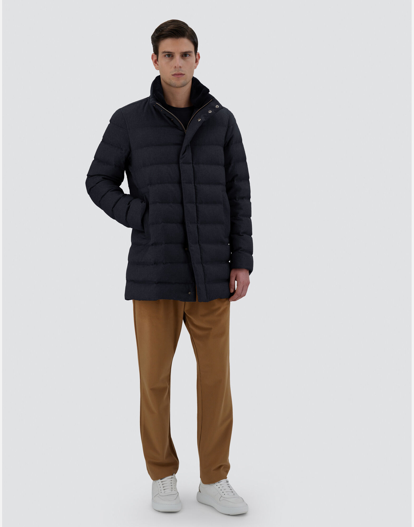 COAT IN CASHMERE, SILK AND LIGHT FAUX FUR