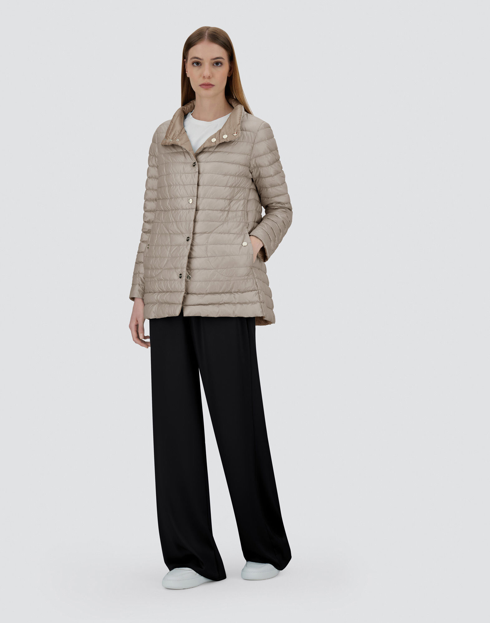 REVERSIBLE A-SHAPE JACKET IN NYLON ULTRALIGHT