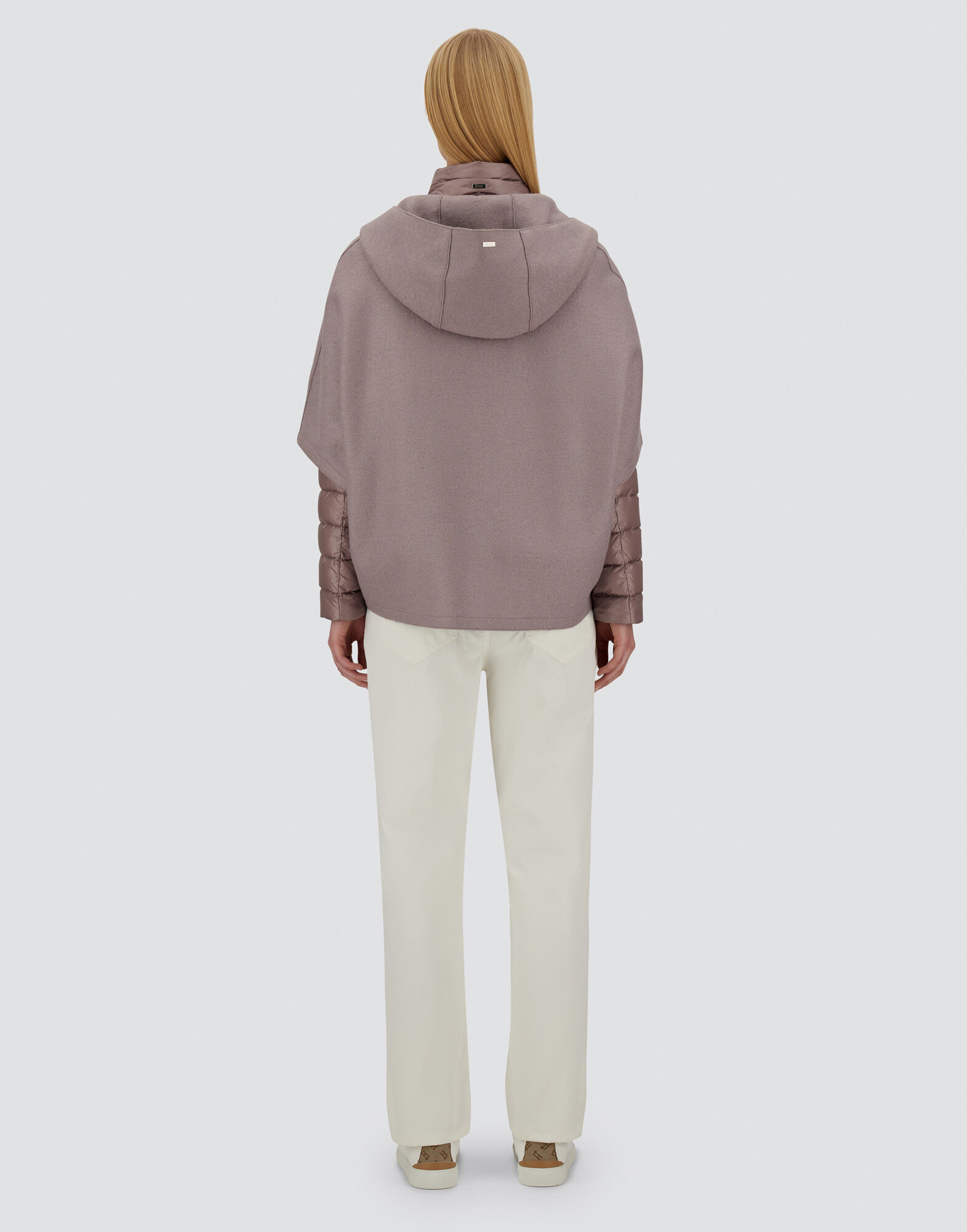RESORT CAPE IN FELTED WOOL & NYLON ULTRALIGHT