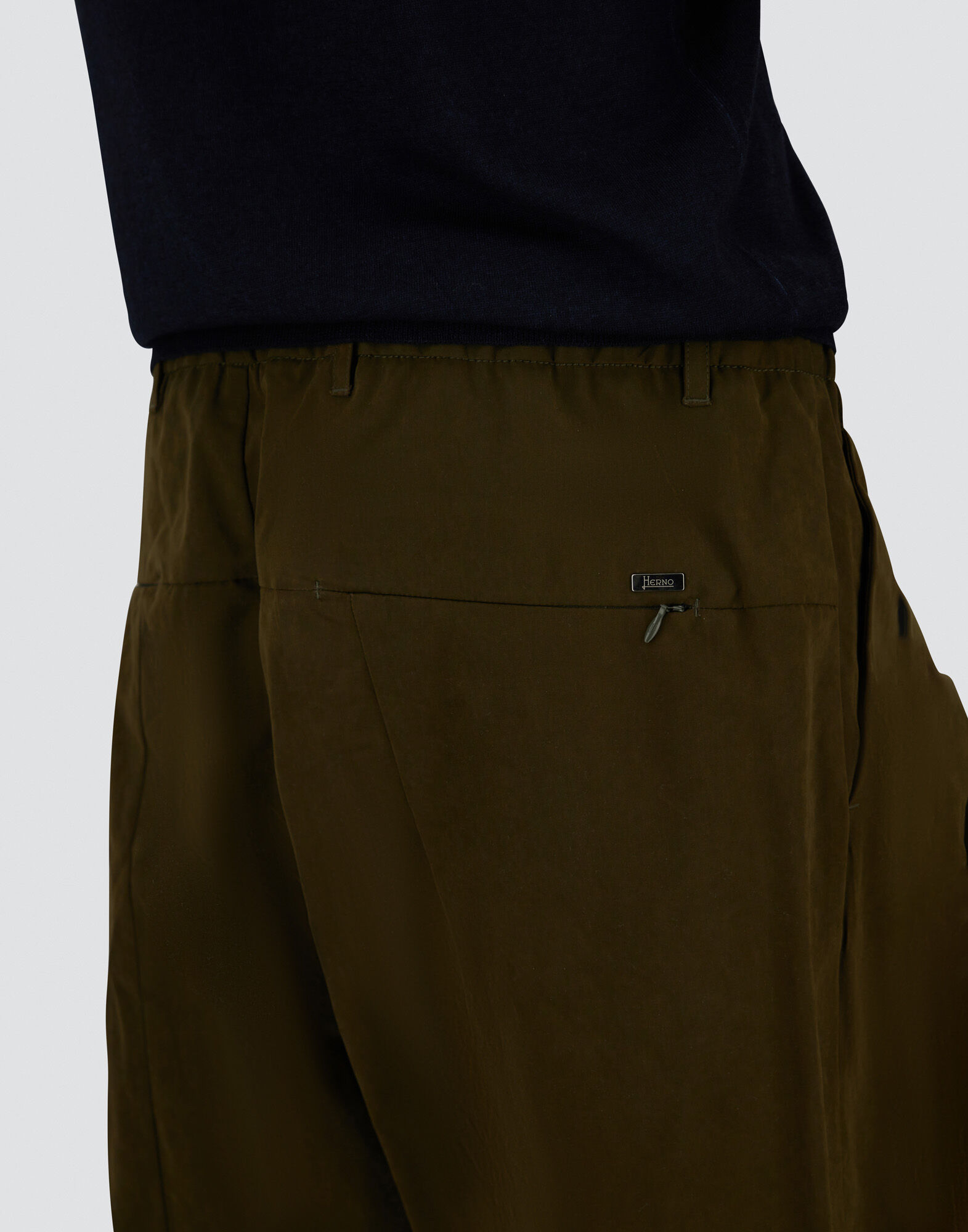 TROUSERS IN WAXED TECH COTTON
