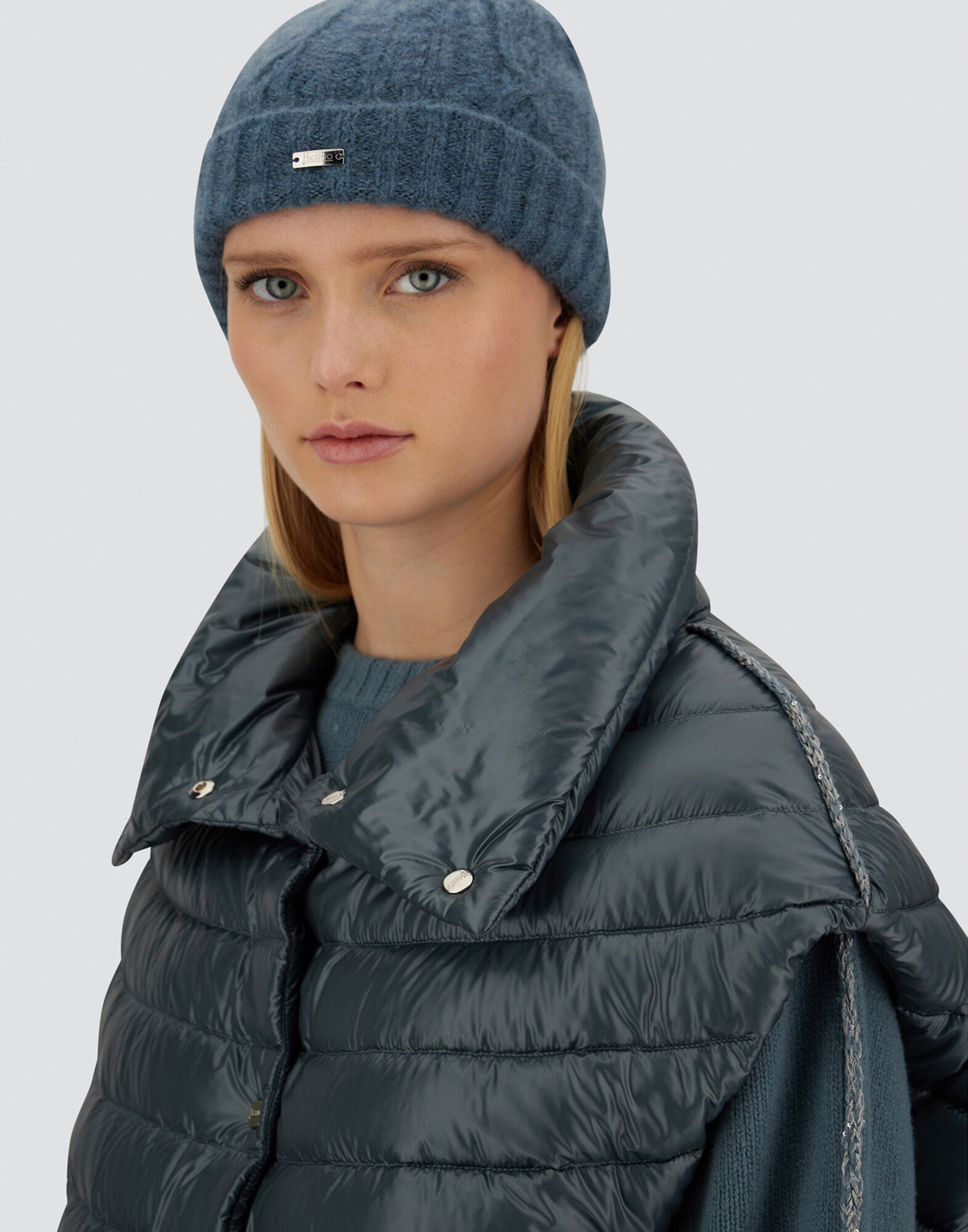 RESORT VEST IN NYLON ULTRALIGHT