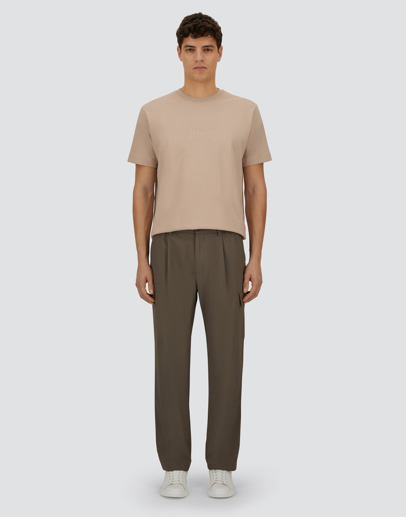 RESORT CARGO TROUSERS IN NYLON COMFORT STRETCH