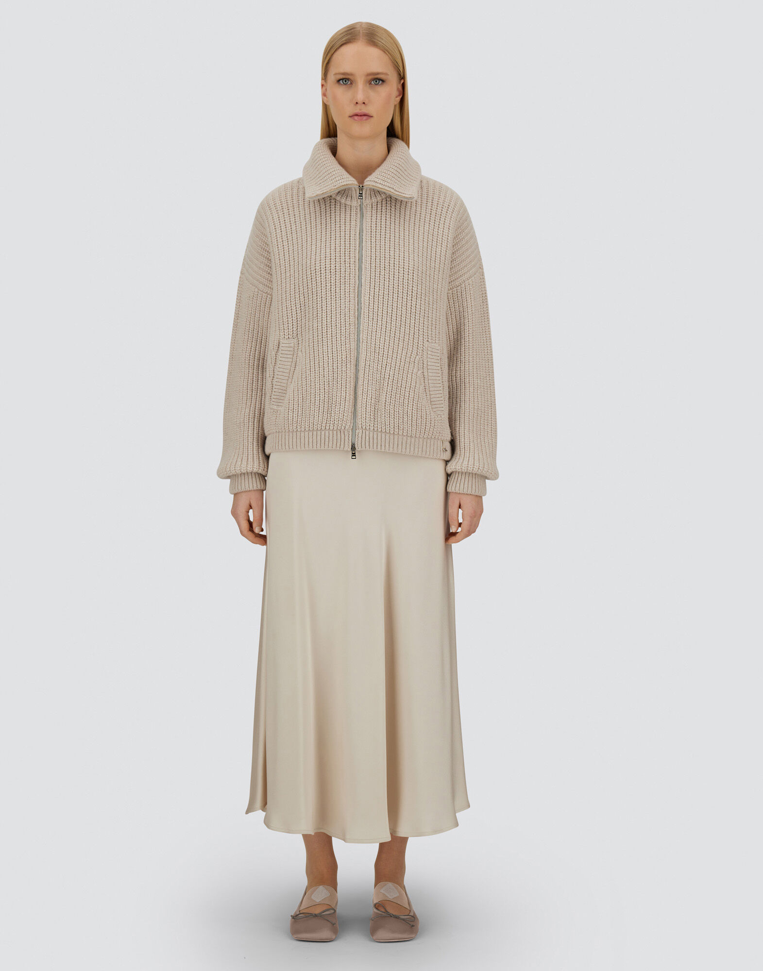 RESORT CARDIGAN IN INFINITY