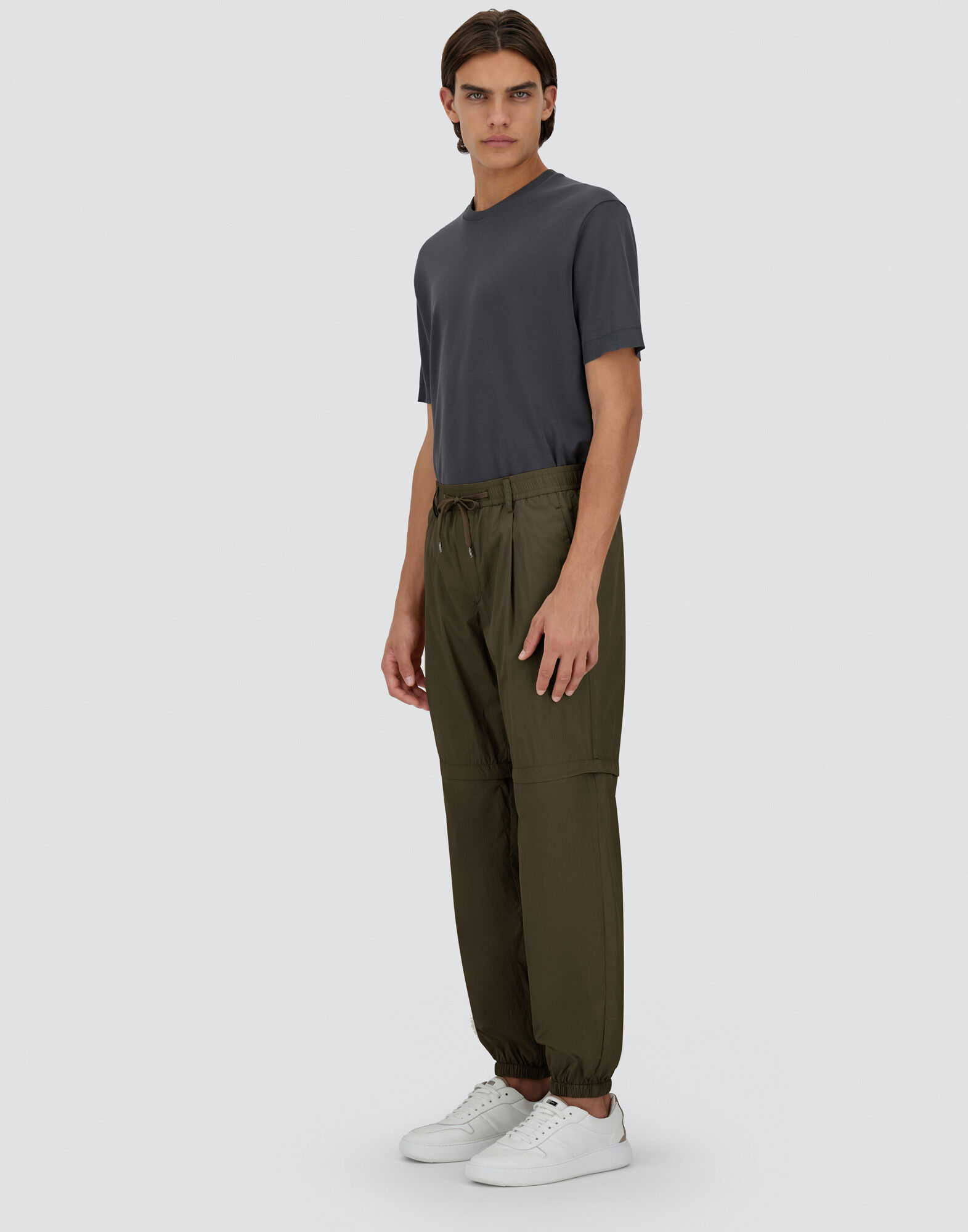 TROUSERS IN ULTRALIGHT CREASE