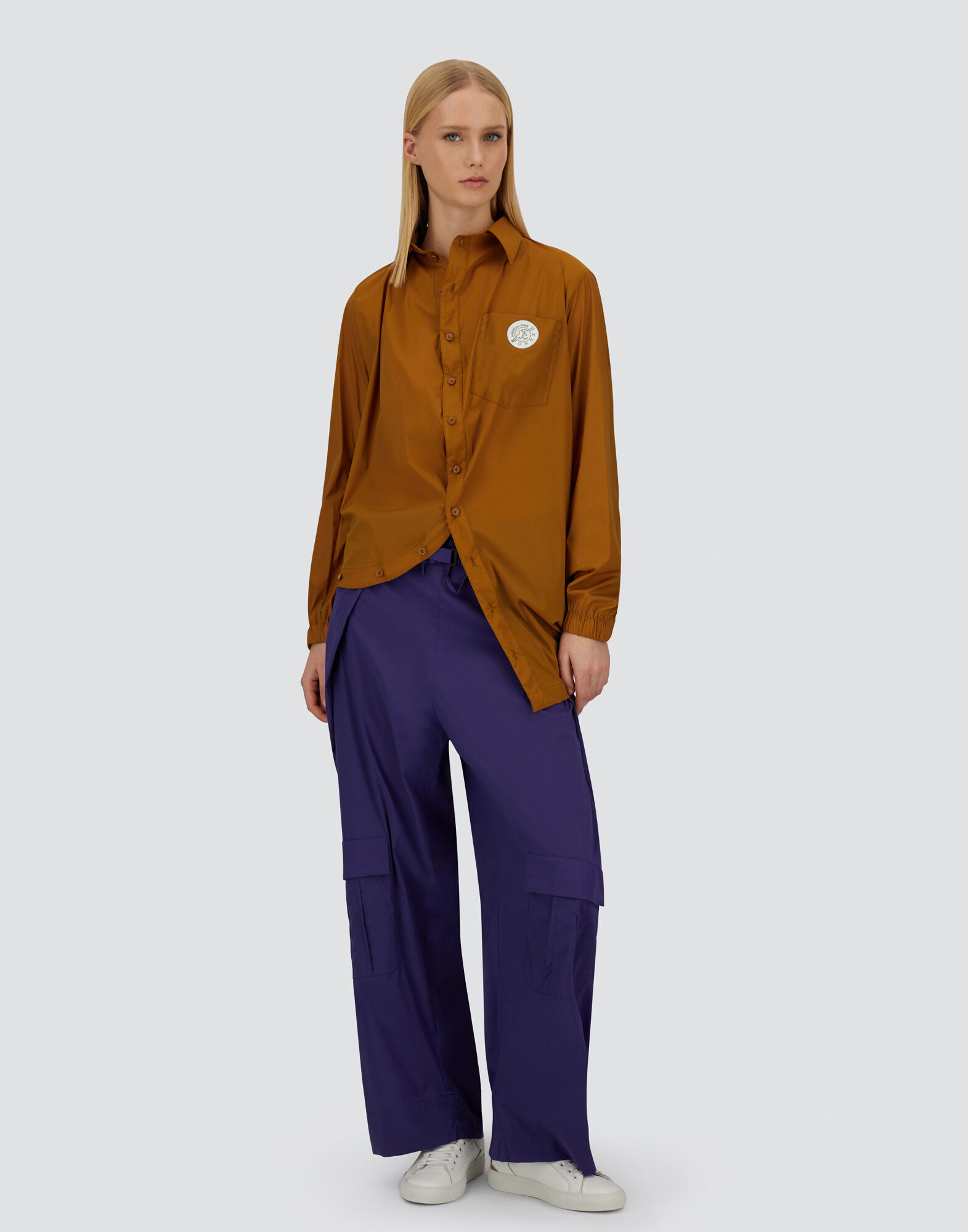 GLOBE SHIRT IN ECO COTTON FEEL