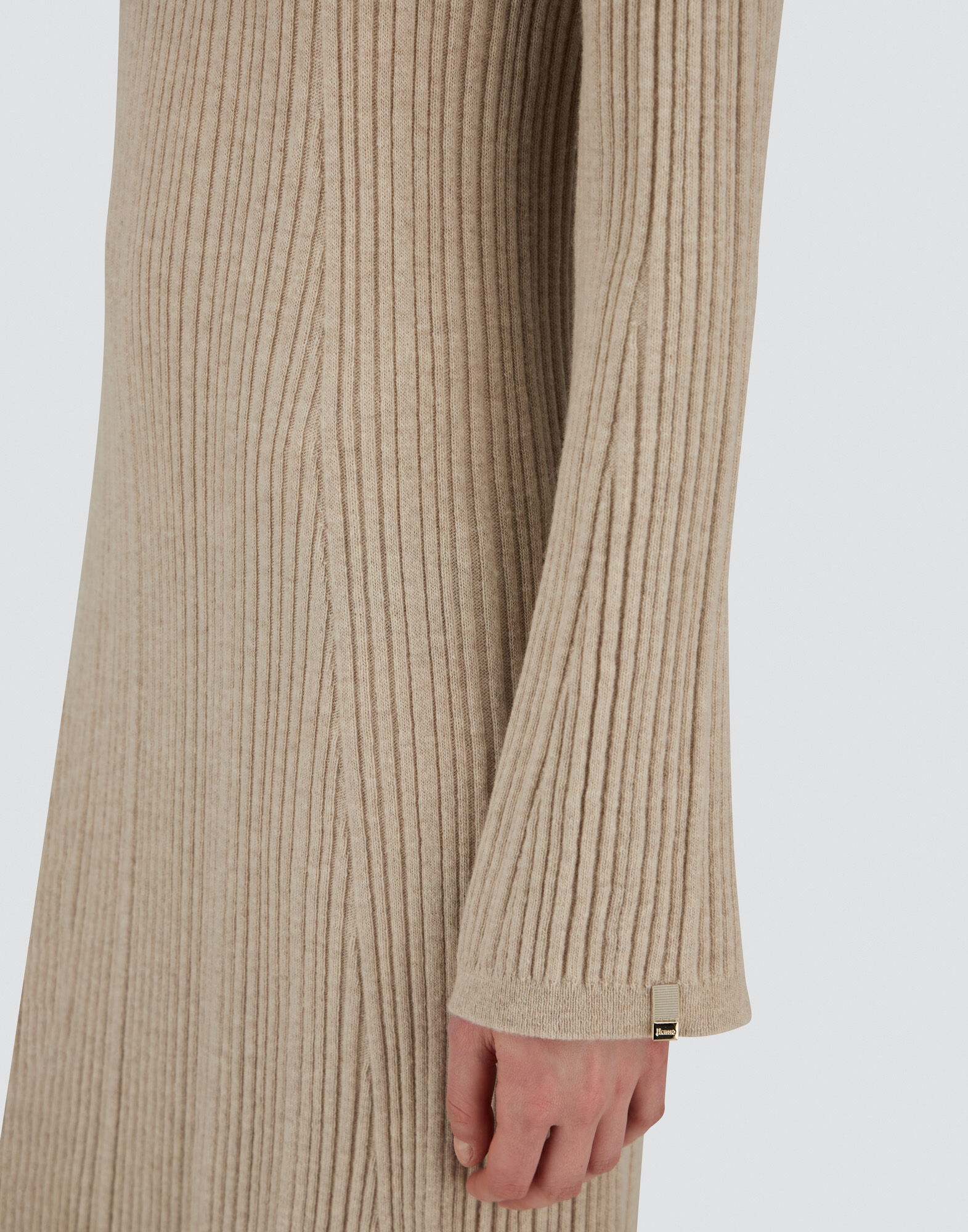 DRESS IN RIBBED CARDED WOOL
