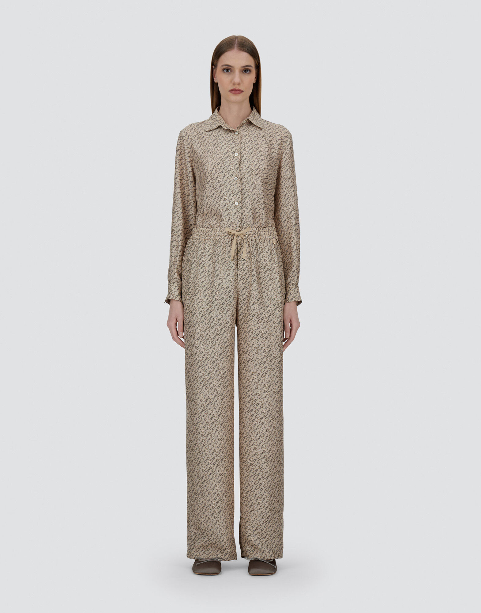 TROUSERS IN ICONIC PRINT SILK