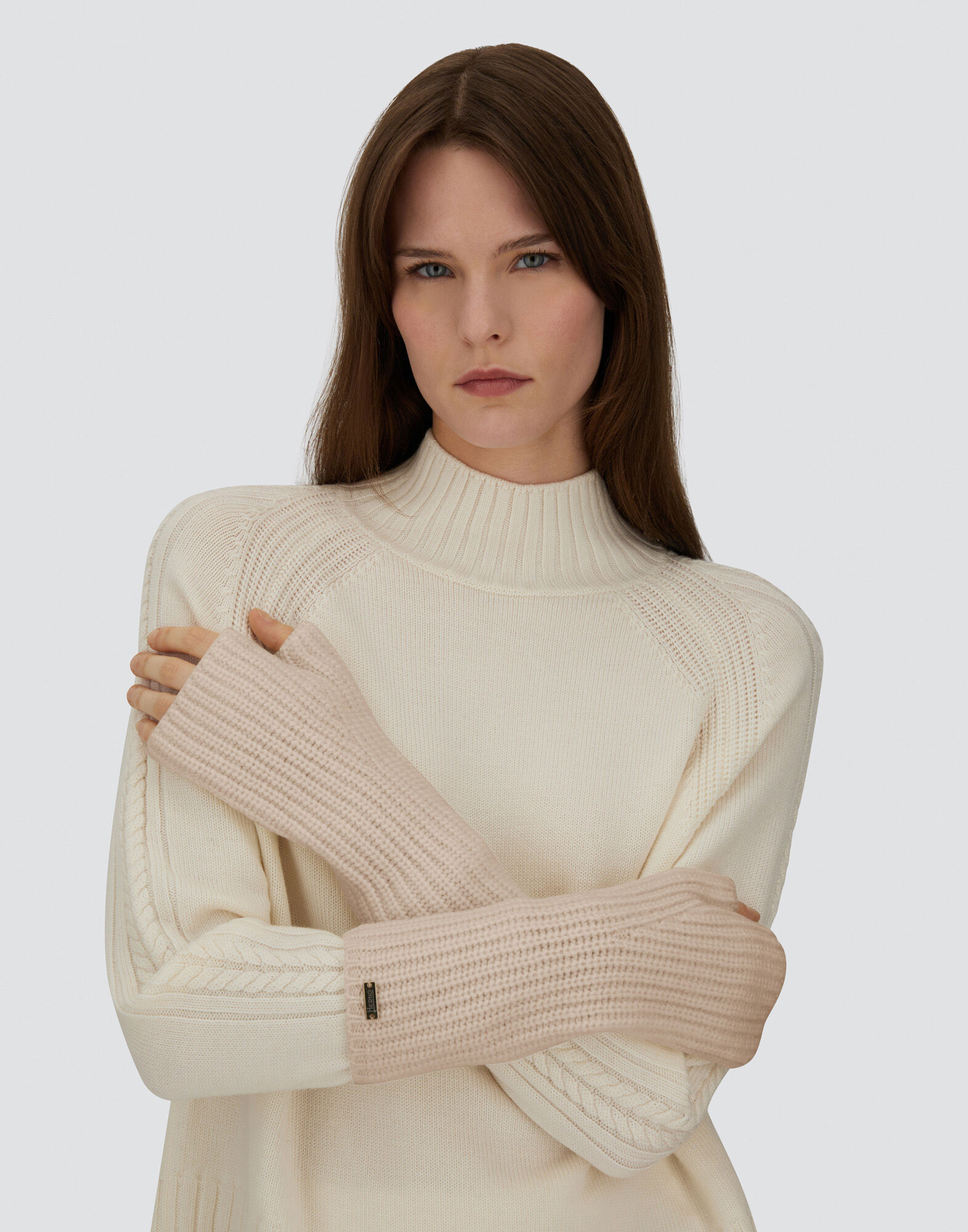 GLOVES IN COB STITCH CARDED WOOL