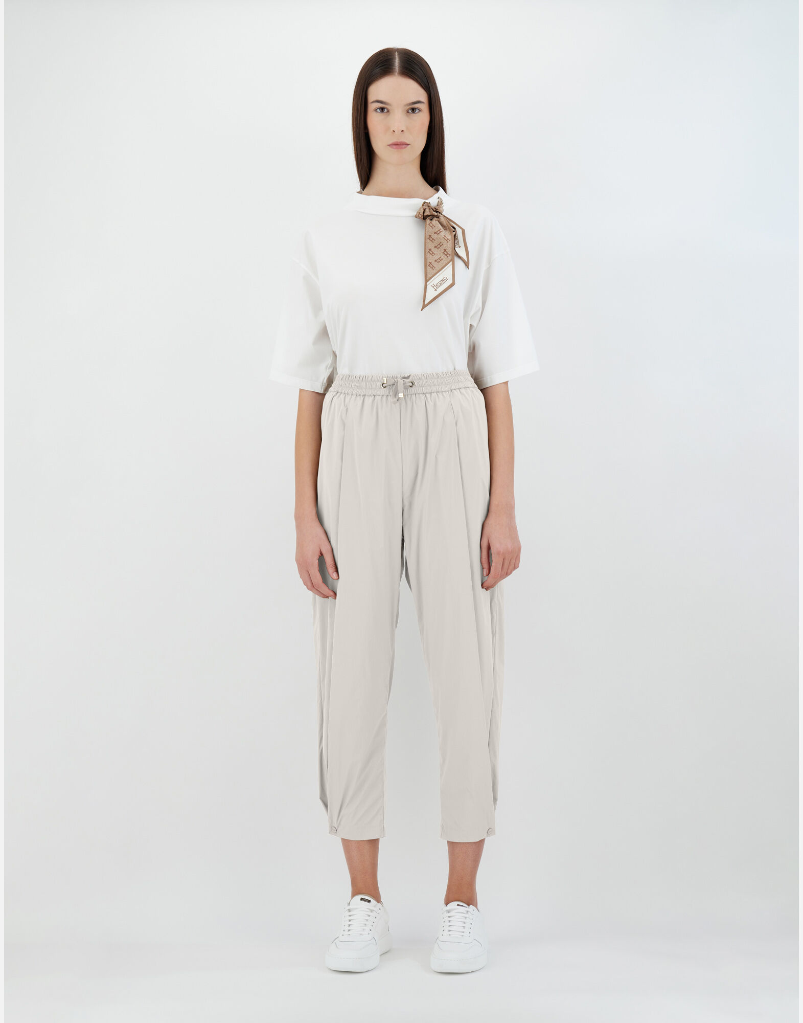 TROUSERS IN LIGHT NYLON STRETCH