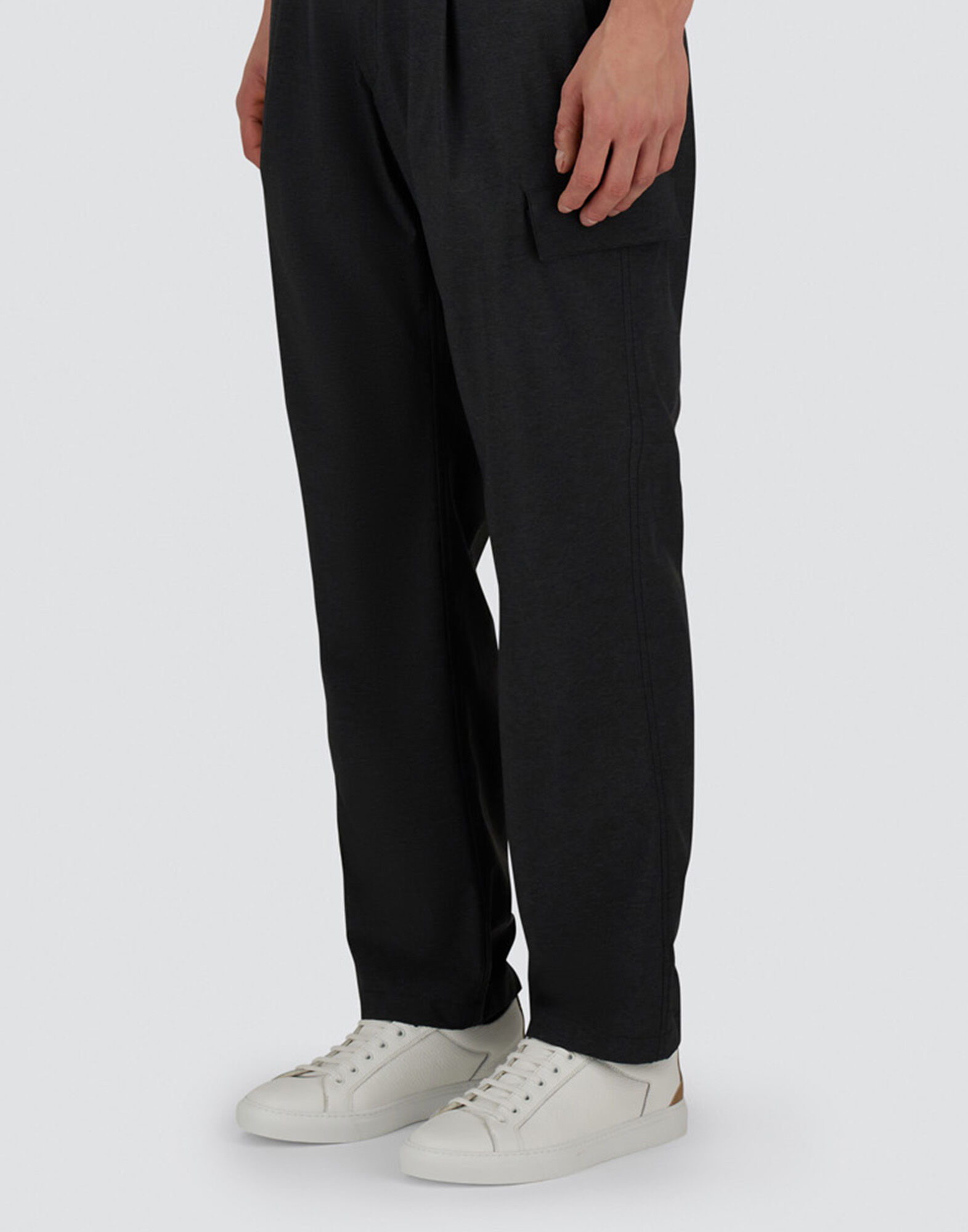 RESORT CARGO TROUSERS IN NYLON COMFORT STRETCH