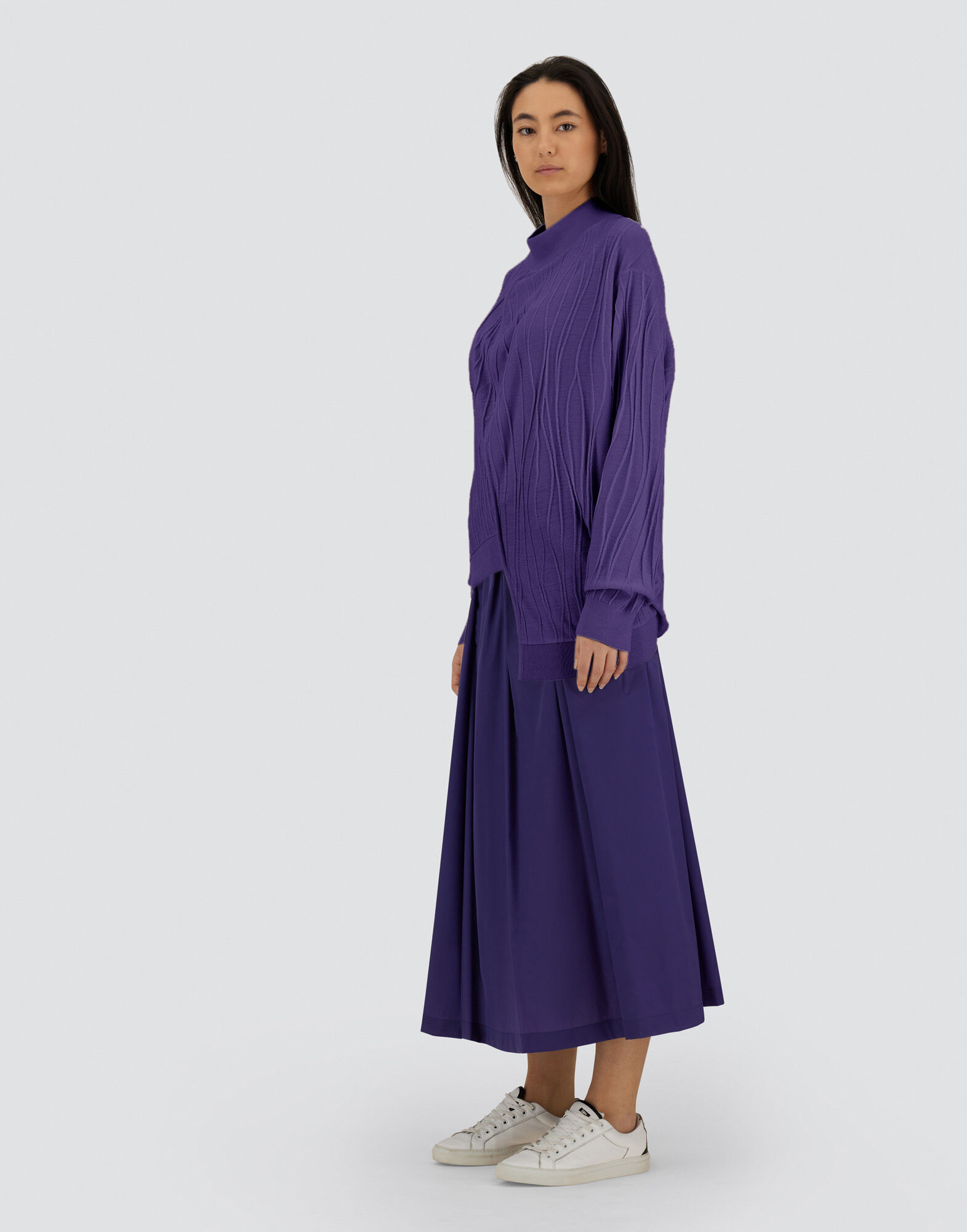 PURE WOOL GLOBE SWEATER