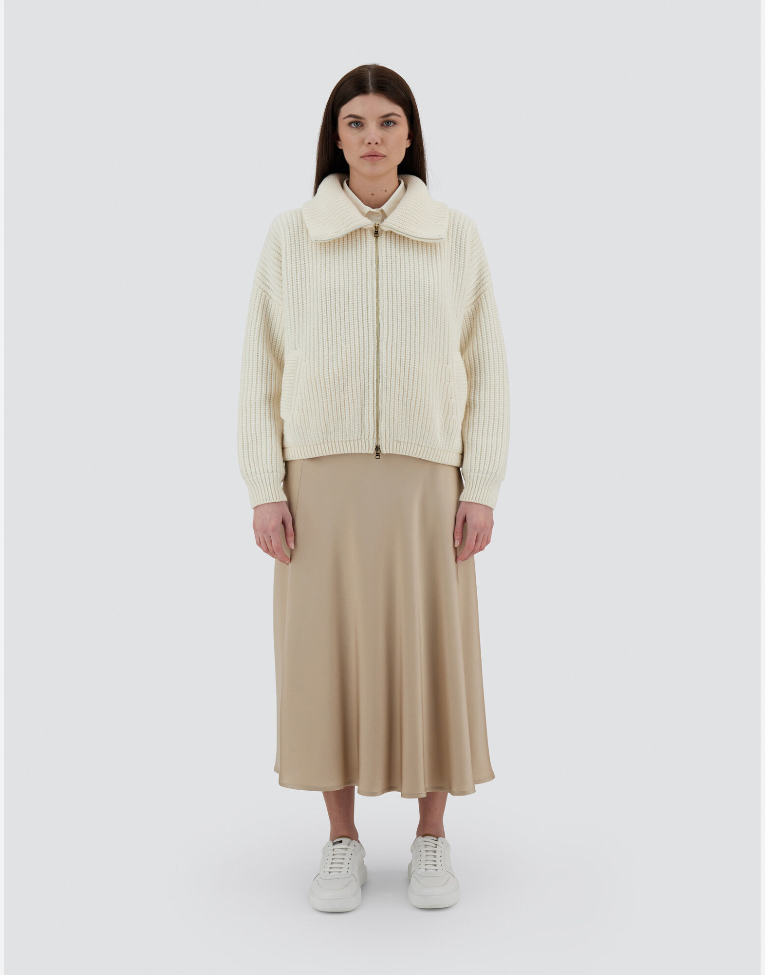 RESORT CARDIGAN IN INFINITY