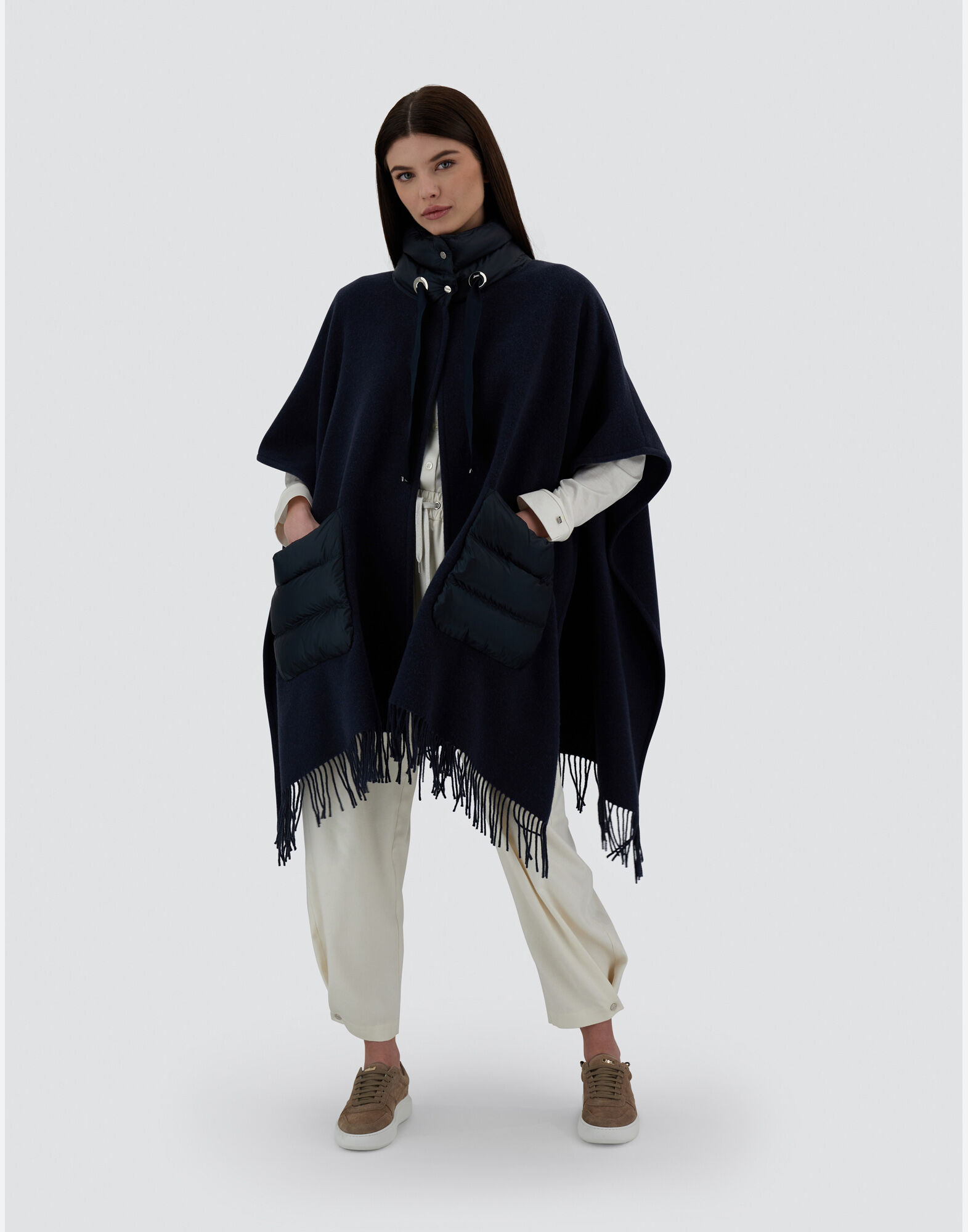 RESORT PONCHO IN WARMY & NYLON ULTRALIGHT