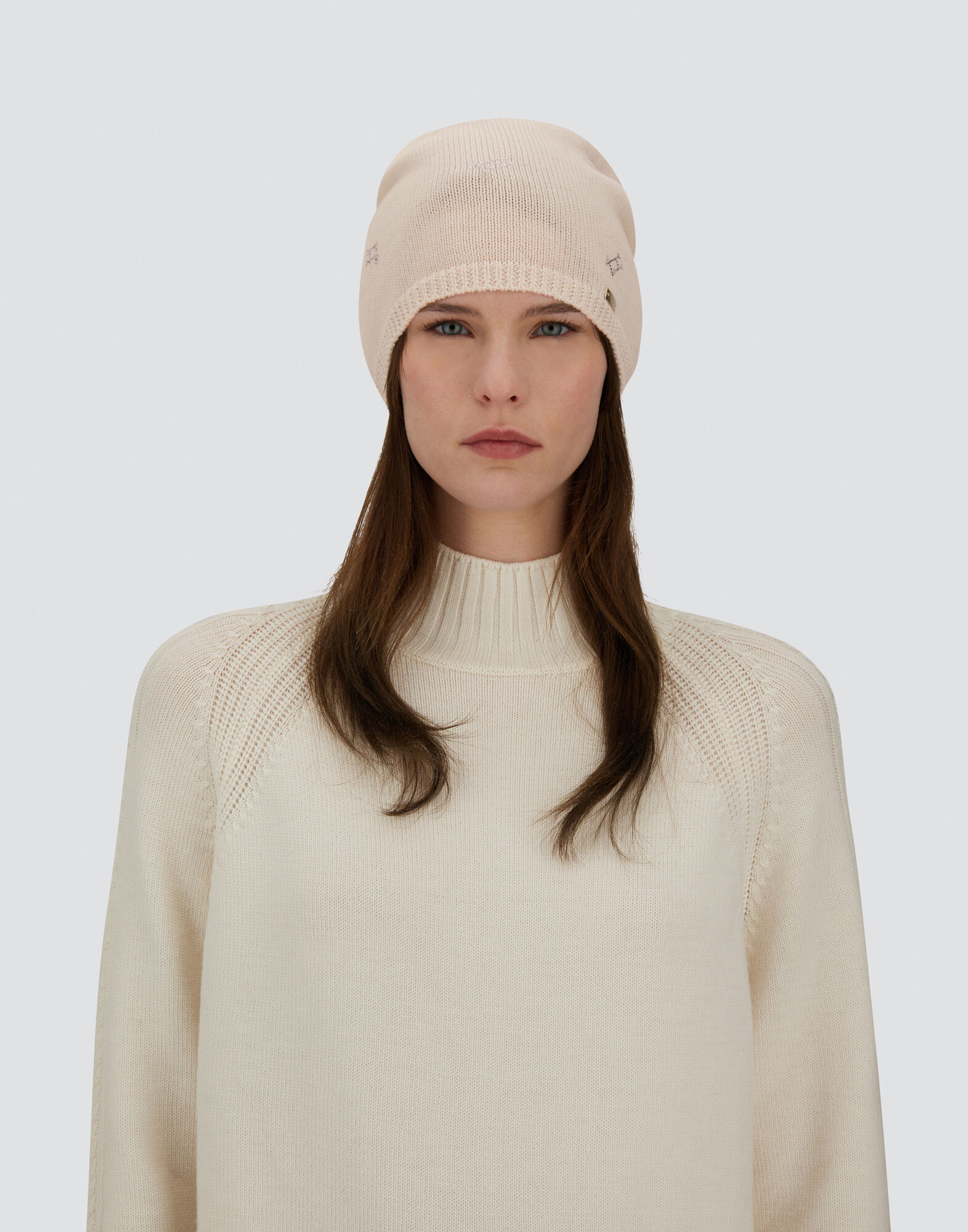 BEANIE IN ALLOVER 'H' WOOL