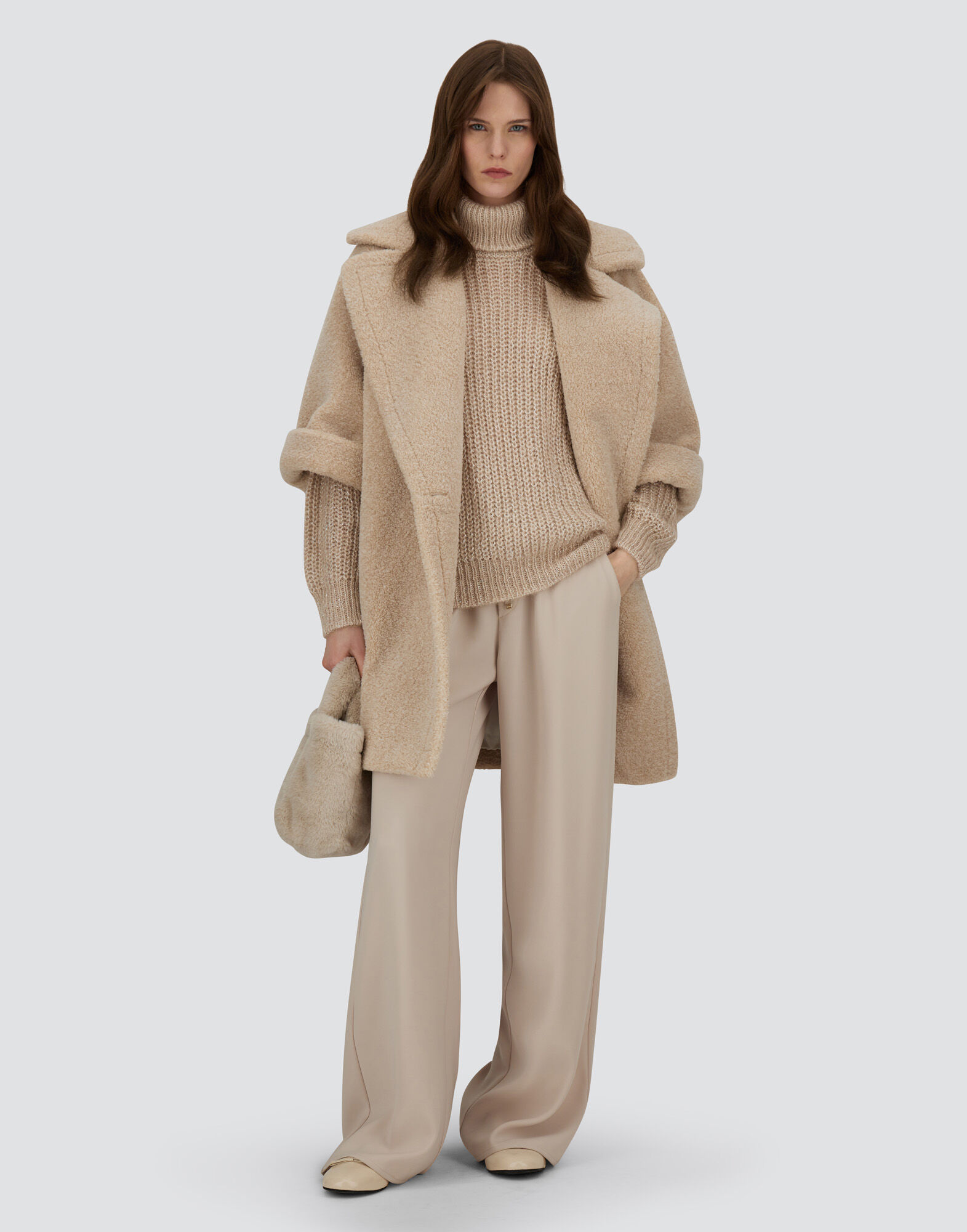 TROUSERS IN MATT CREPE SATIN