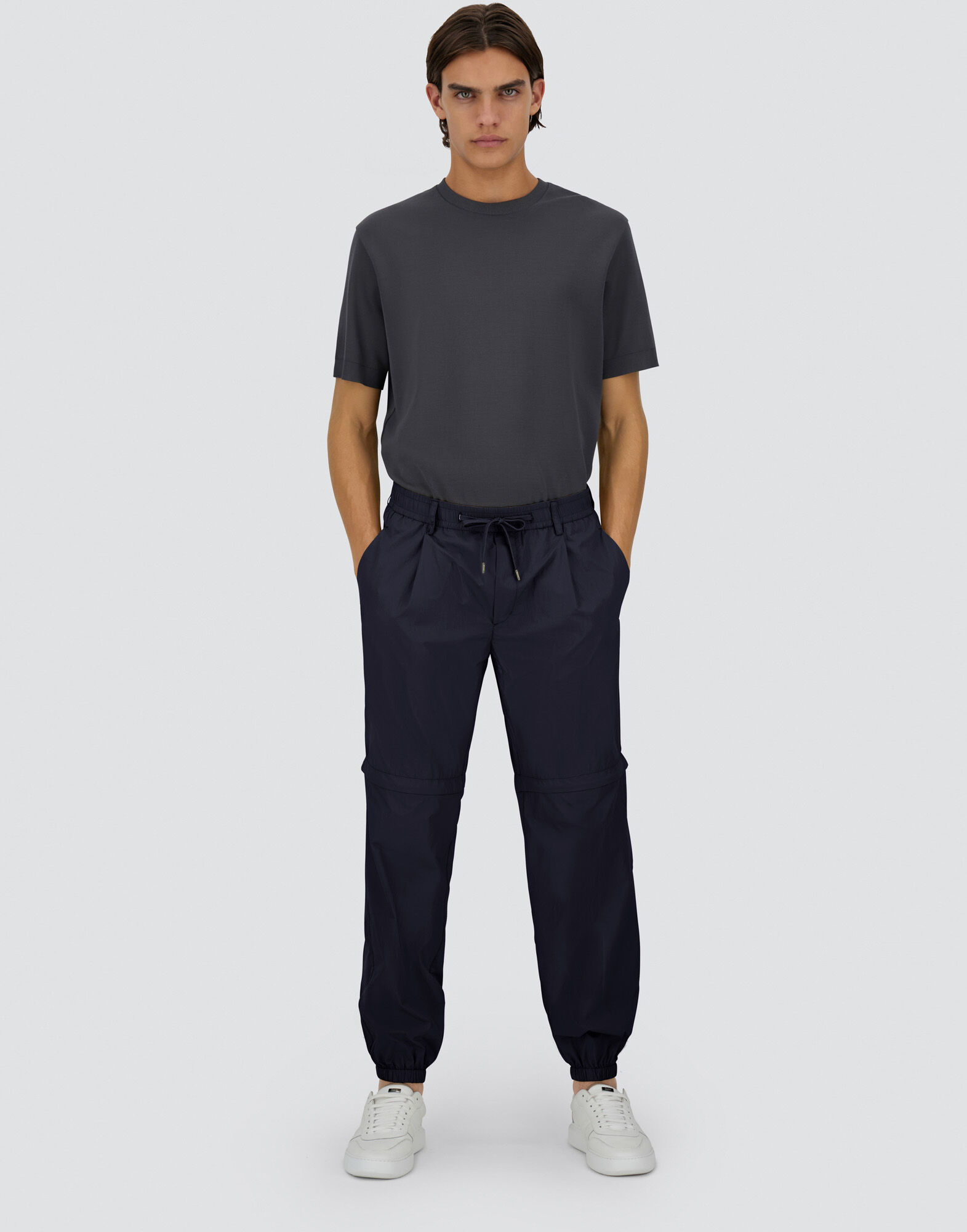 TROUSERS IN ULTRALIGHT CREASE