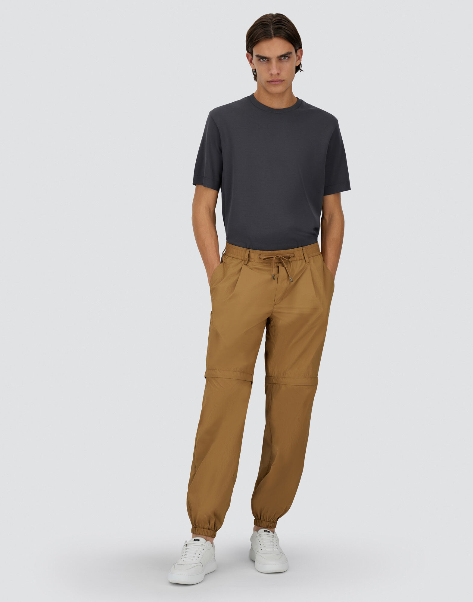 TROUSERS IN ULTRALIGHT CREASE