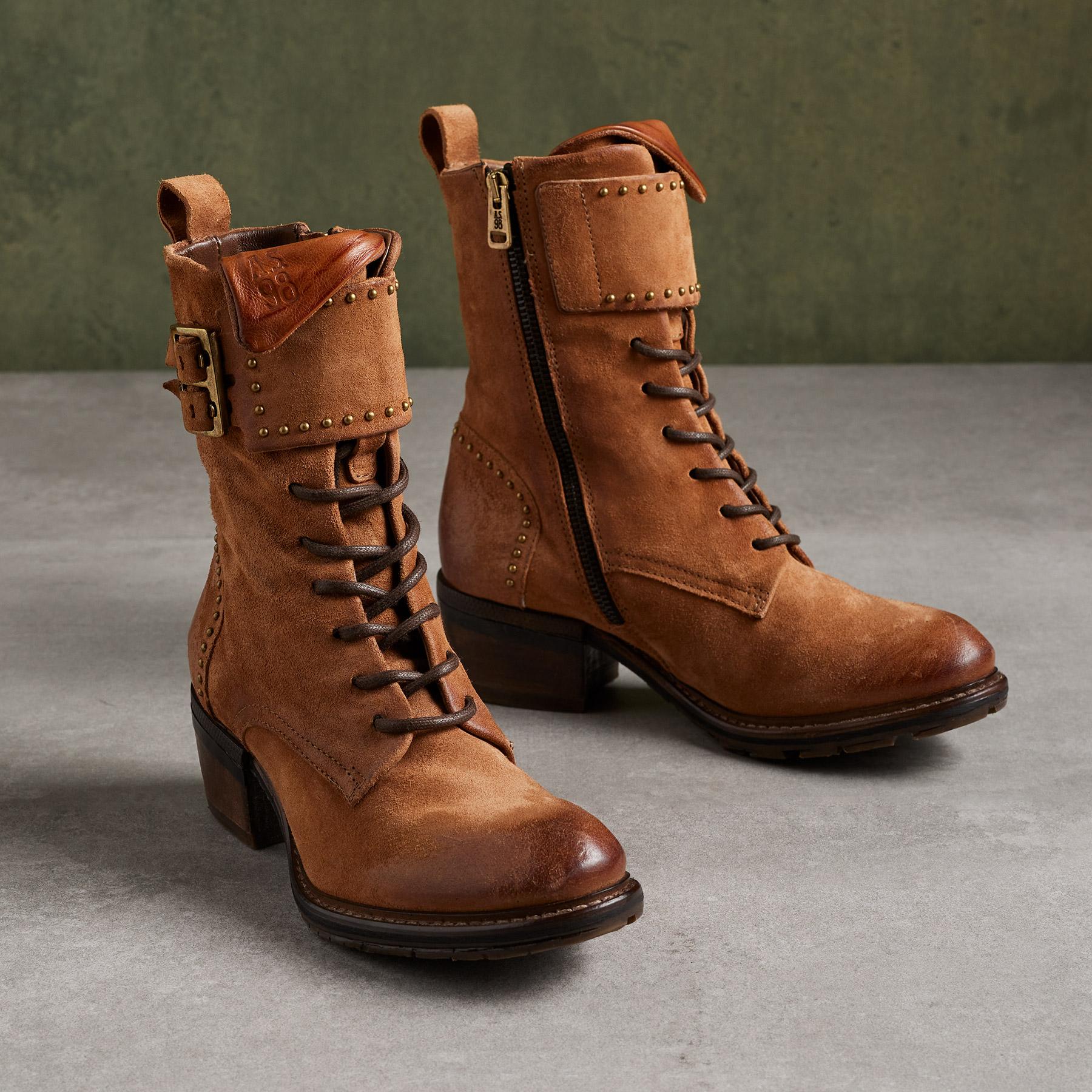 Mattie Boots