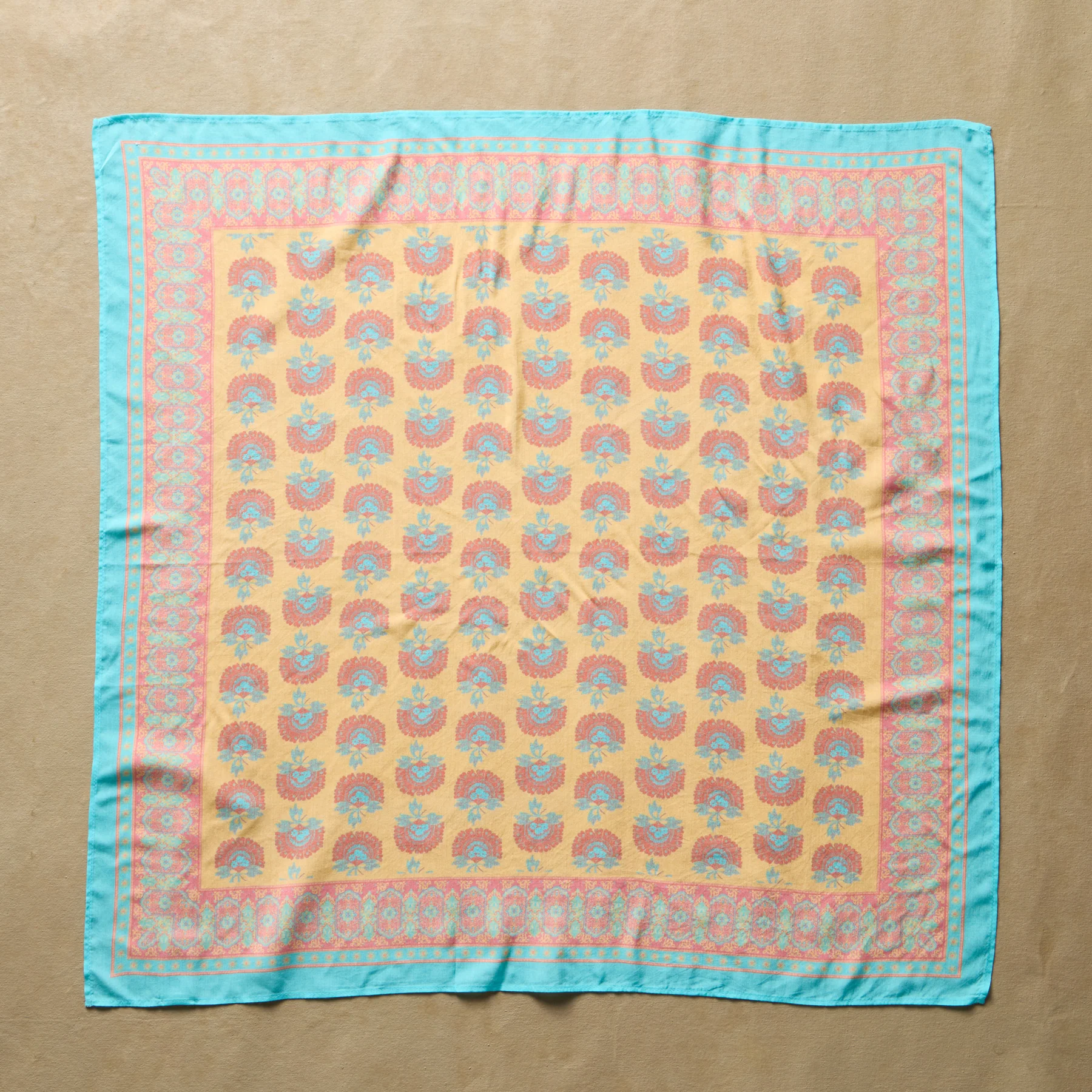 Emerson Bandana