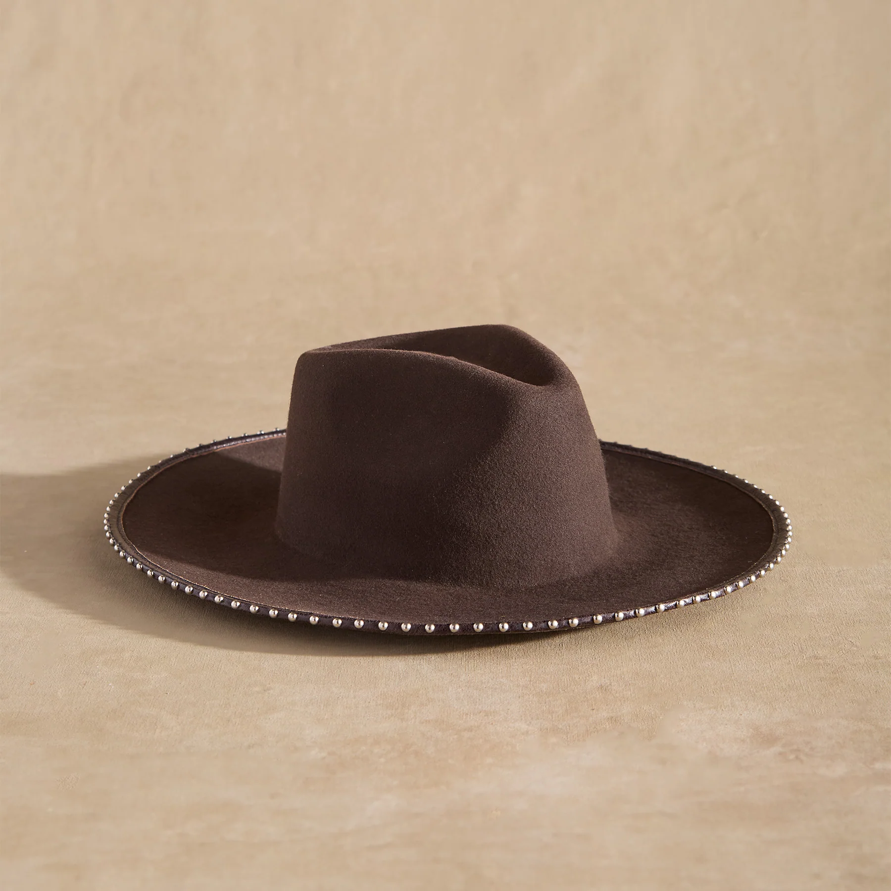 Anali Hat