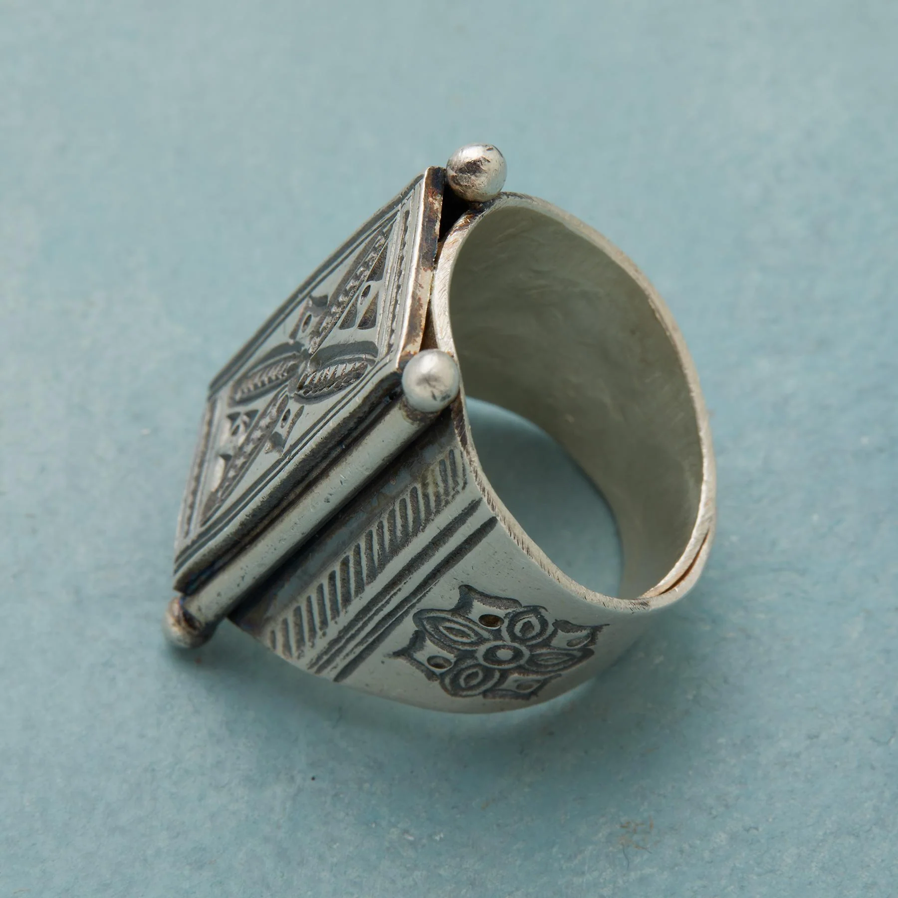 Malee Ring