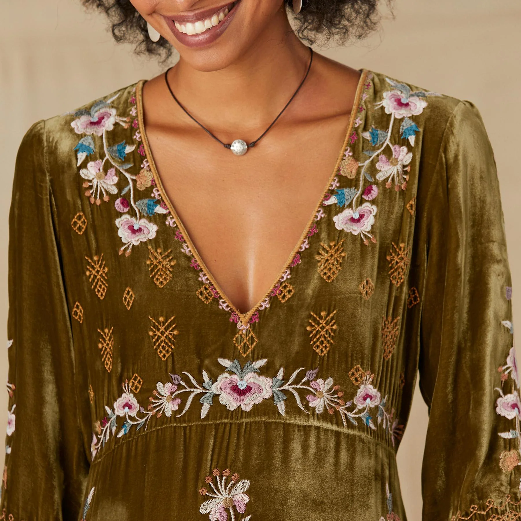 Shalea Velvet Dress