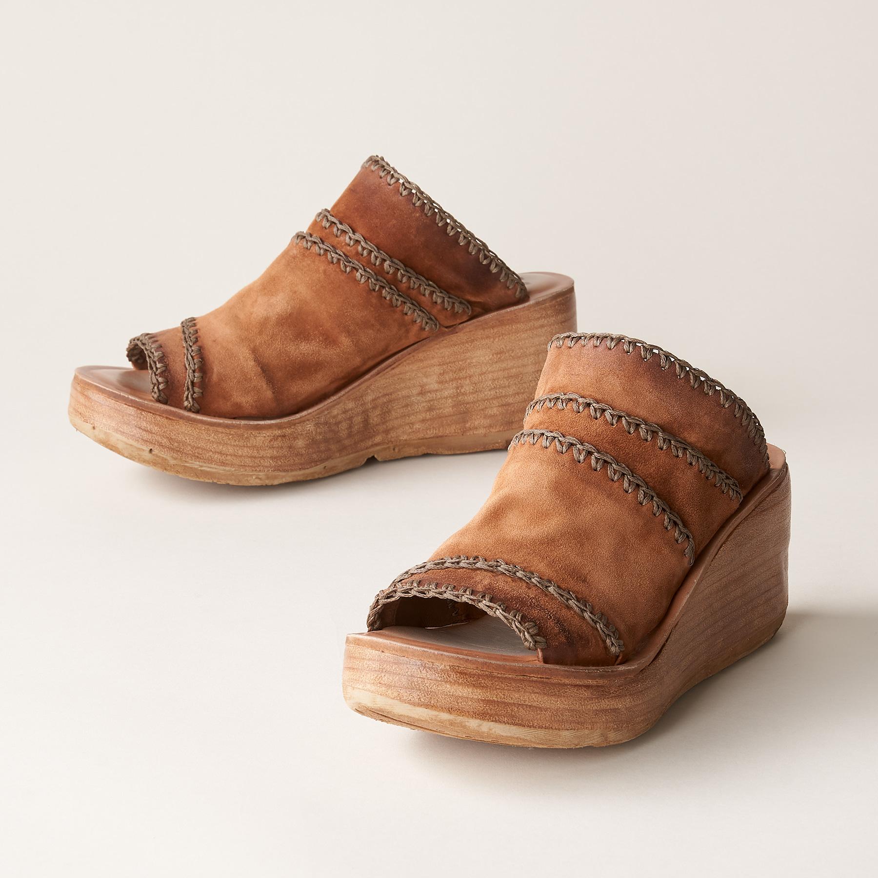 Nelson Sandals