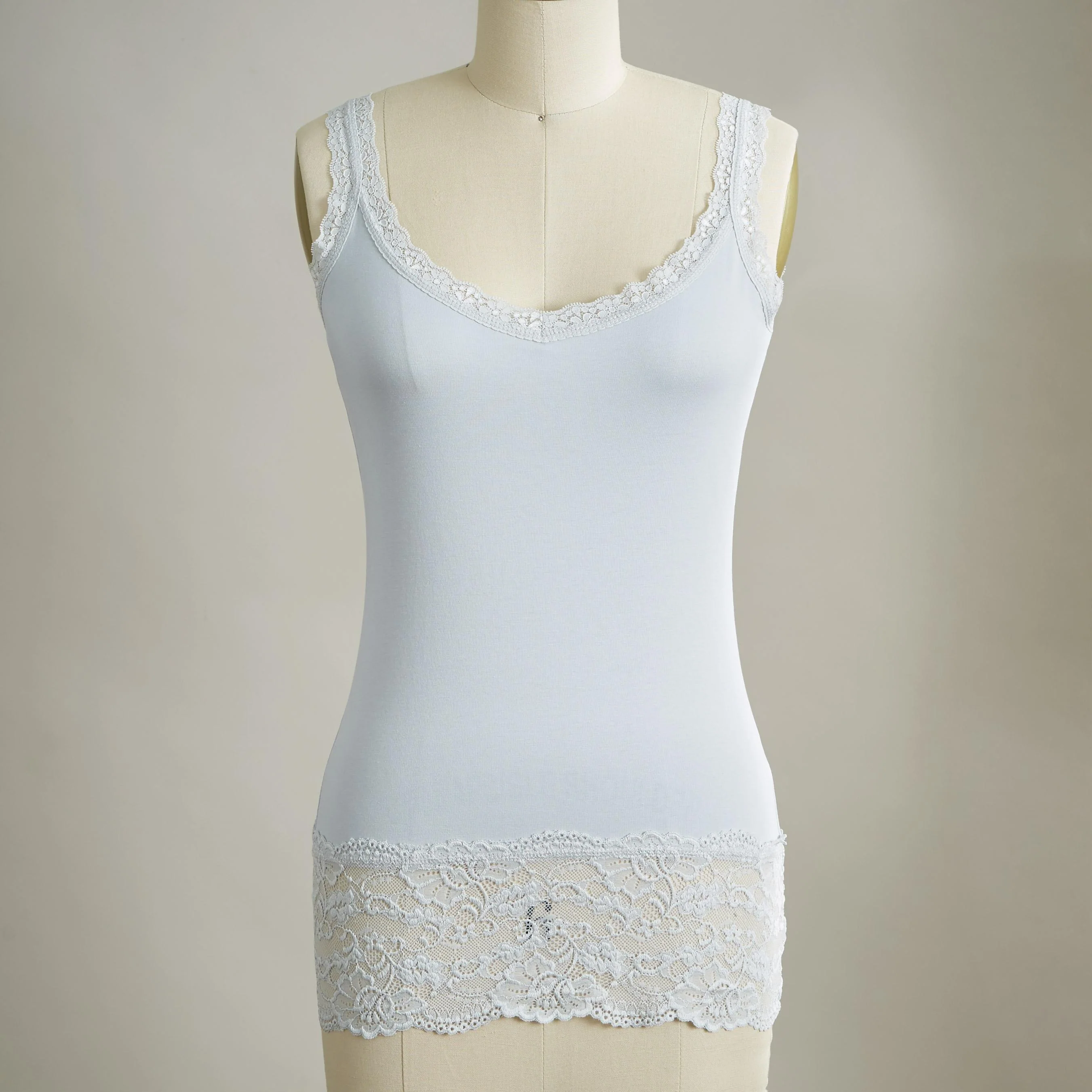 Elan Tank, Petite