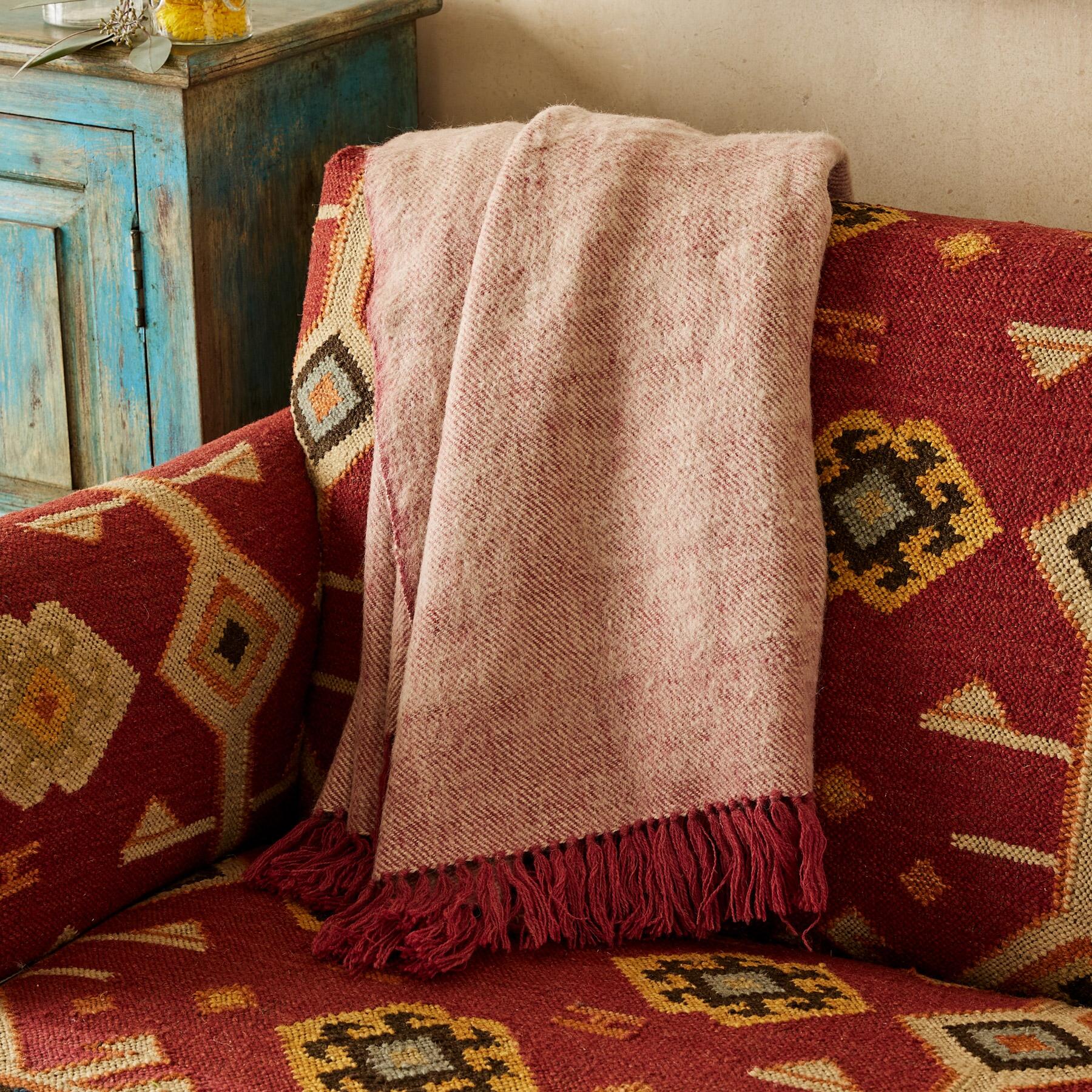 Glynna Throw