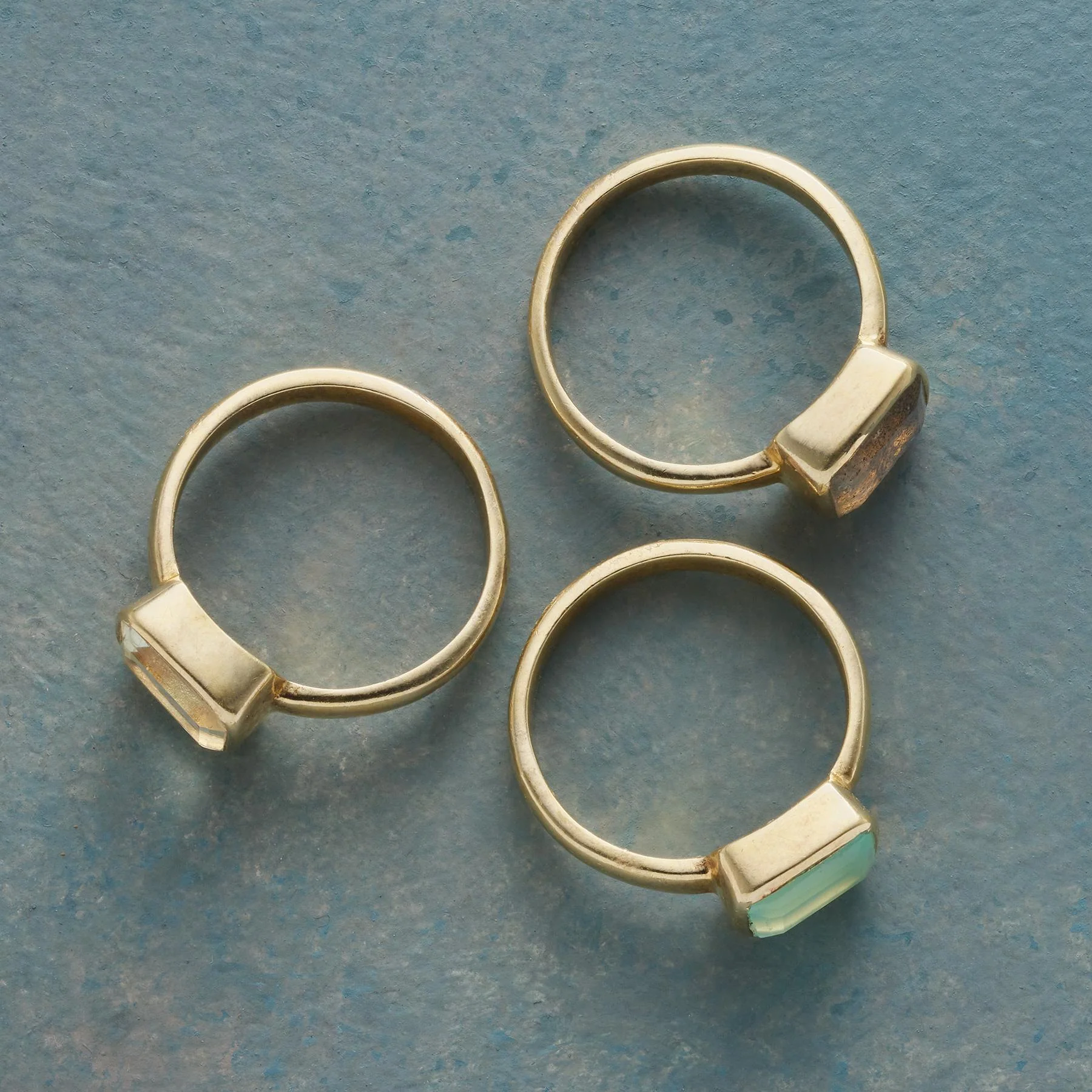 Solitaire Trio Ring Set