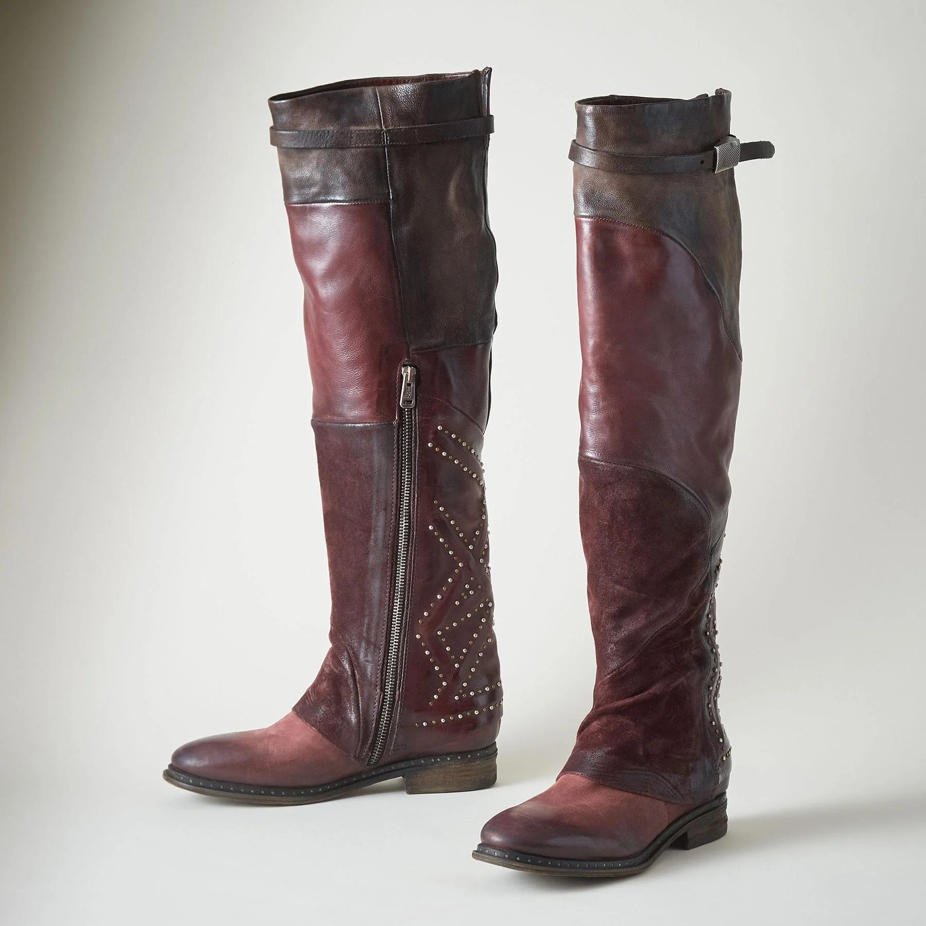 Pilar Boots