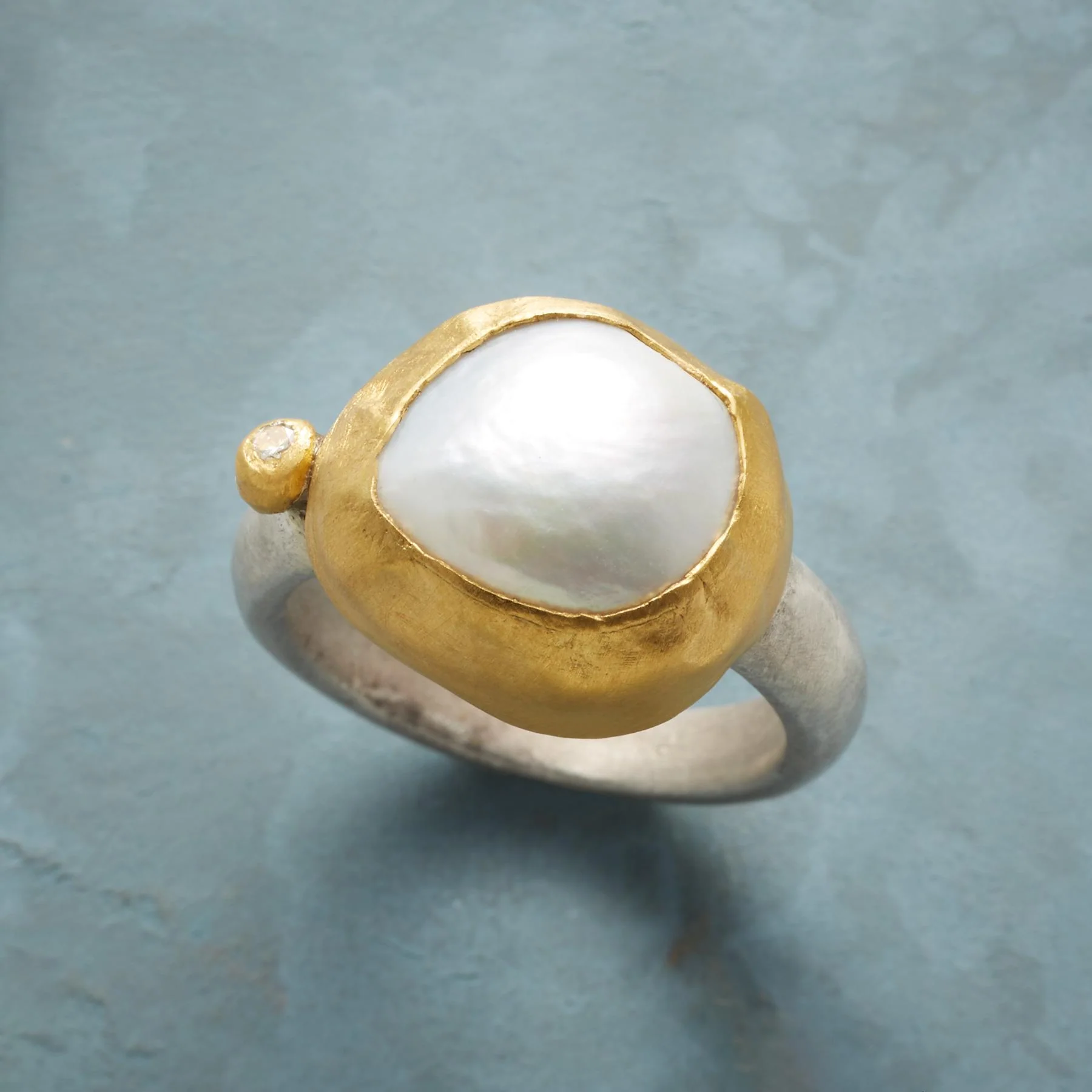 Singularity Ring