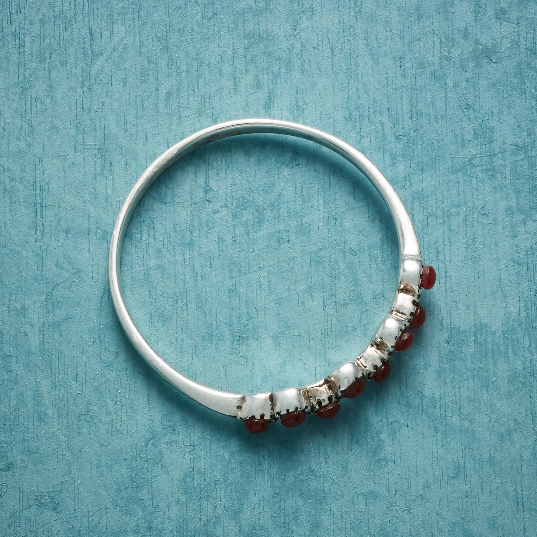 Besame Mucho Ring